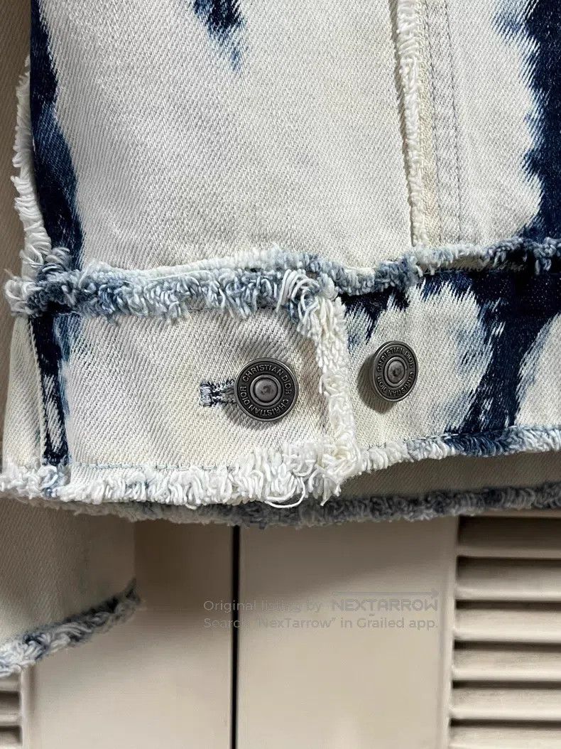 Dior Dior Little bee embroidered logo denim jacket Size XS / US 0-2 / IT 36-38 - 6 Thumbnail