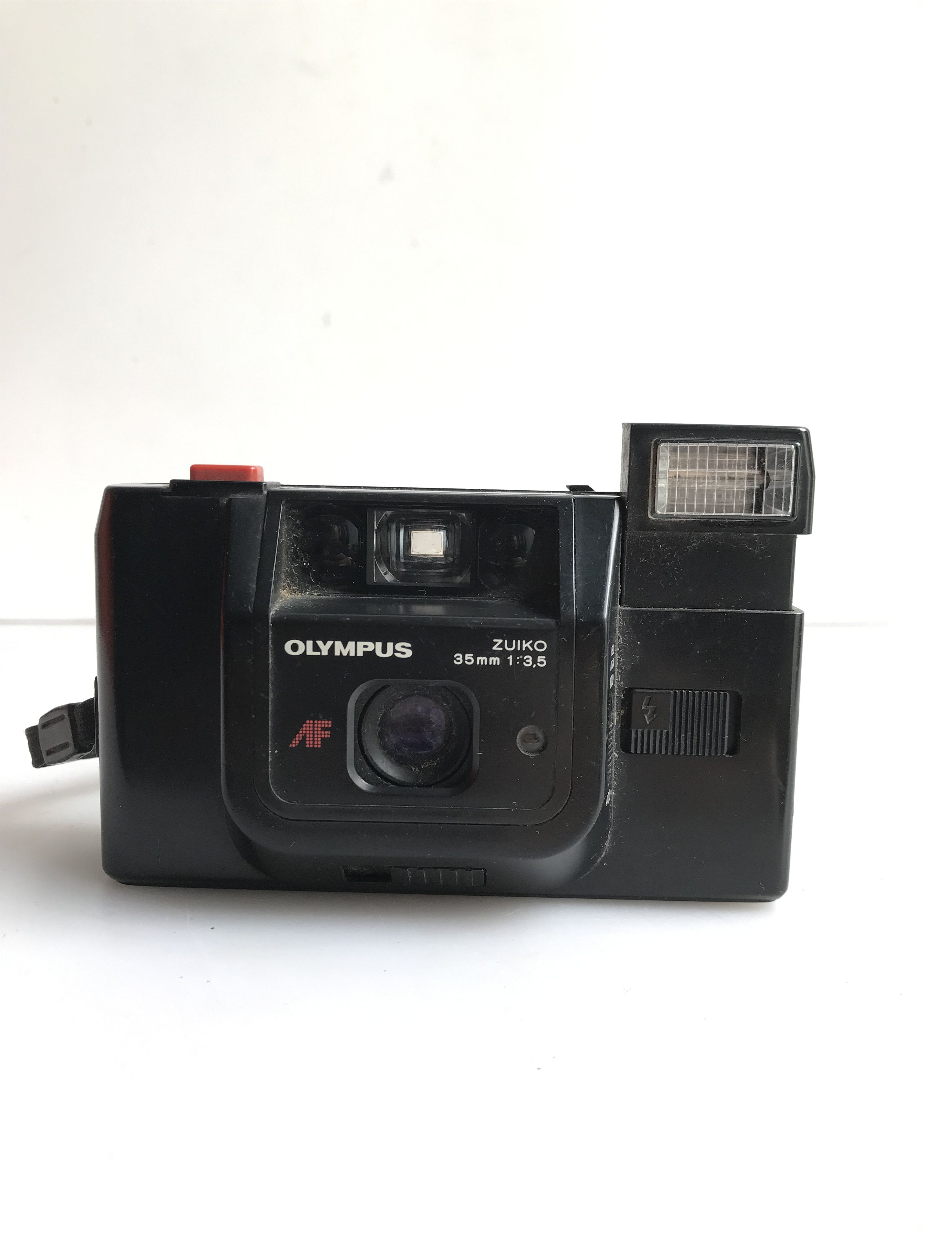 Vintage OLYMPUS TRIP AF QUARTZDATA ZUIKO 35mm 1:3.5 Point & Shoot Size ONE SIZE - 1 Thumbnail