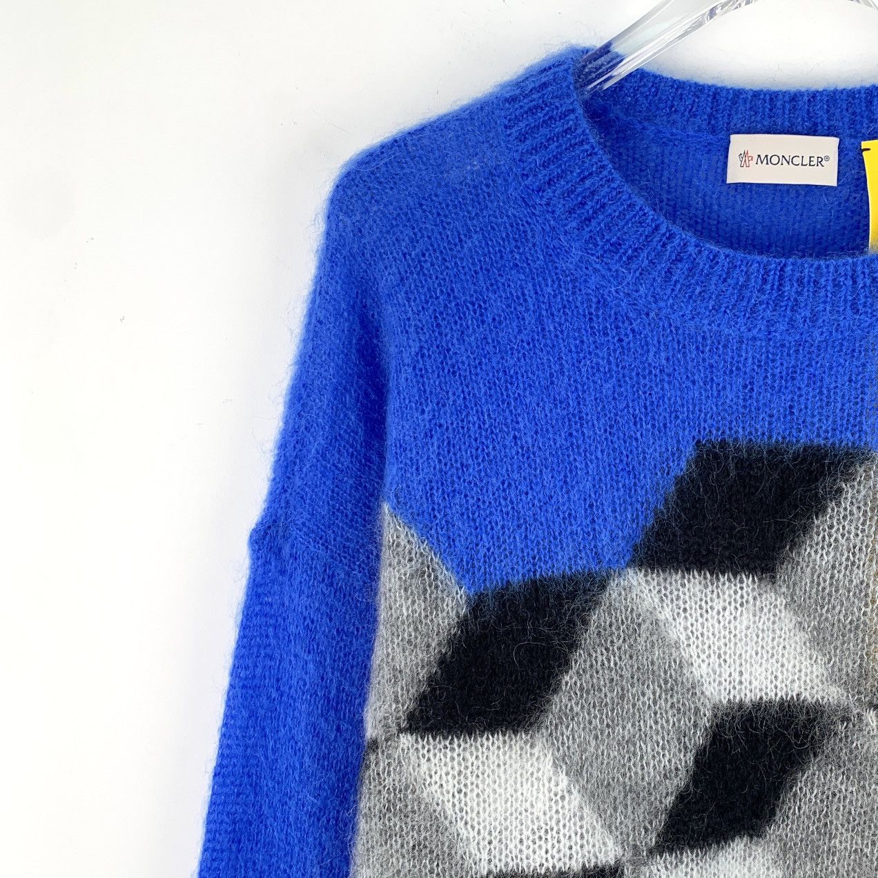 Moncler Moncler 3D Pattern Intarsia Long Sleeve Knit Sweater K26WX Size M / US 6-8 / IT 42-44 - 3 Thumbnail
