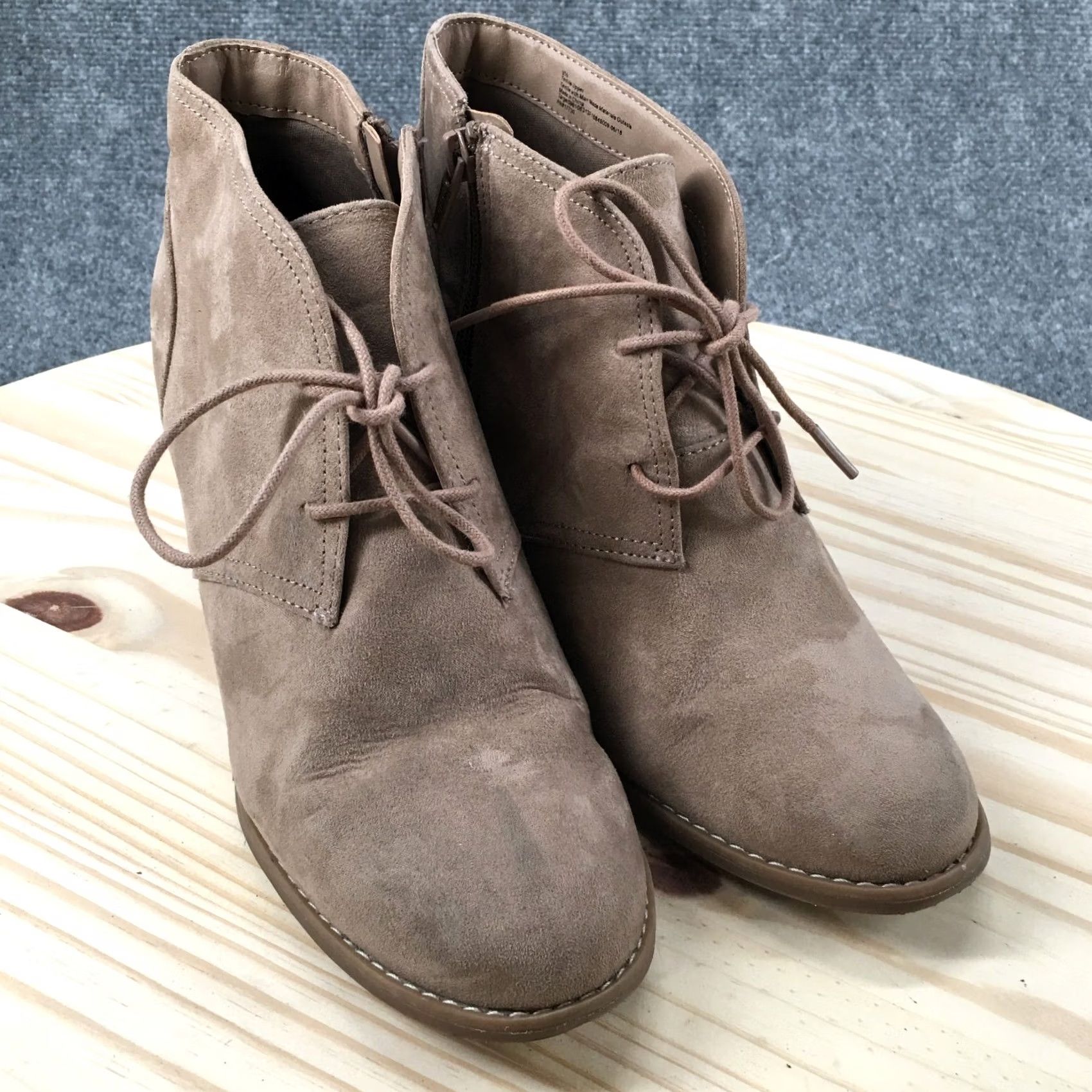 Vintage Universal Thread Boots Women 9.5 Ankle Booties Wedge Beige Fabric Lace Up Boots Size US 10 / IT 40 - 3 Thumbnail