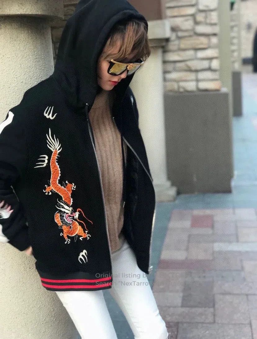 Gucci gucci dragon embroidered black velvet jacket. Size US S / EU 44-46 / 1 - 7 Thumbnail