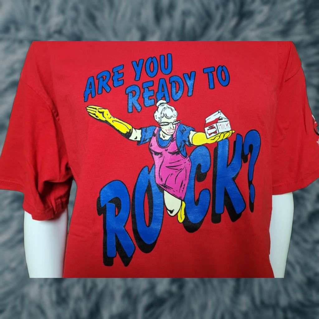 Gildan Milk From The Lunch Lady T Shirt XL Dairy Michigan Gildan Red Cotton Man Short Sleeve Crew Neck Graphic Tee 2000s Mens Size US XL / EU 56 / 4 - 1 Thumbnail