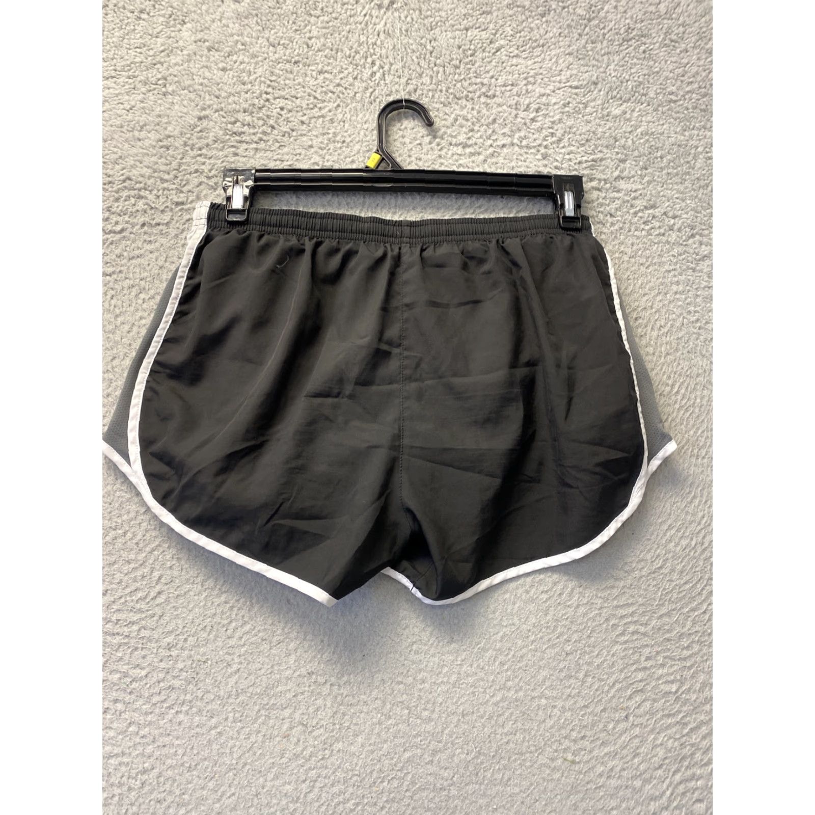 Nike Nike DRI-FIT Running Shorts Womens 3" Lined Black Size Large Adult Women Size 36" / US 14 / IT 50 - 7 Thumbnail
