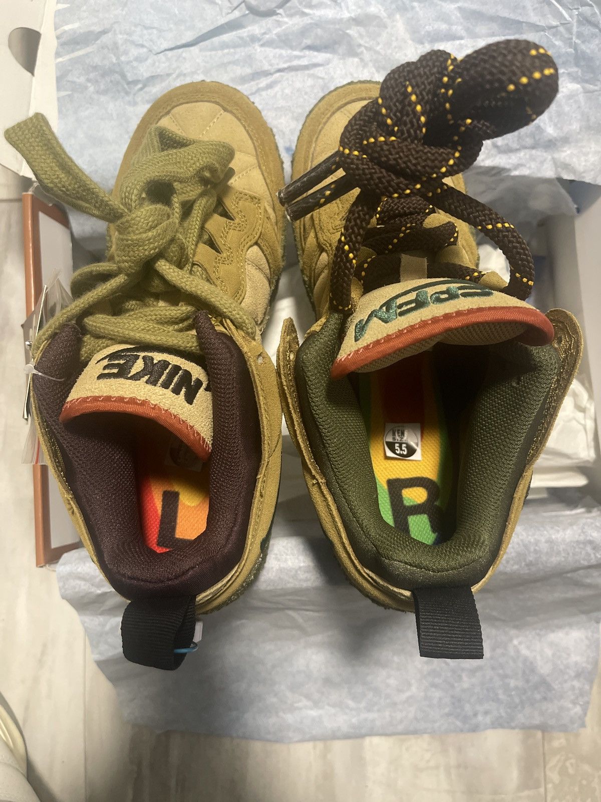 Nike Nike Cactus Plant Flea Market x Dunk SP Low Tan Mossy Green Size US 5.5 / EU 38 - 11 Thumbnail