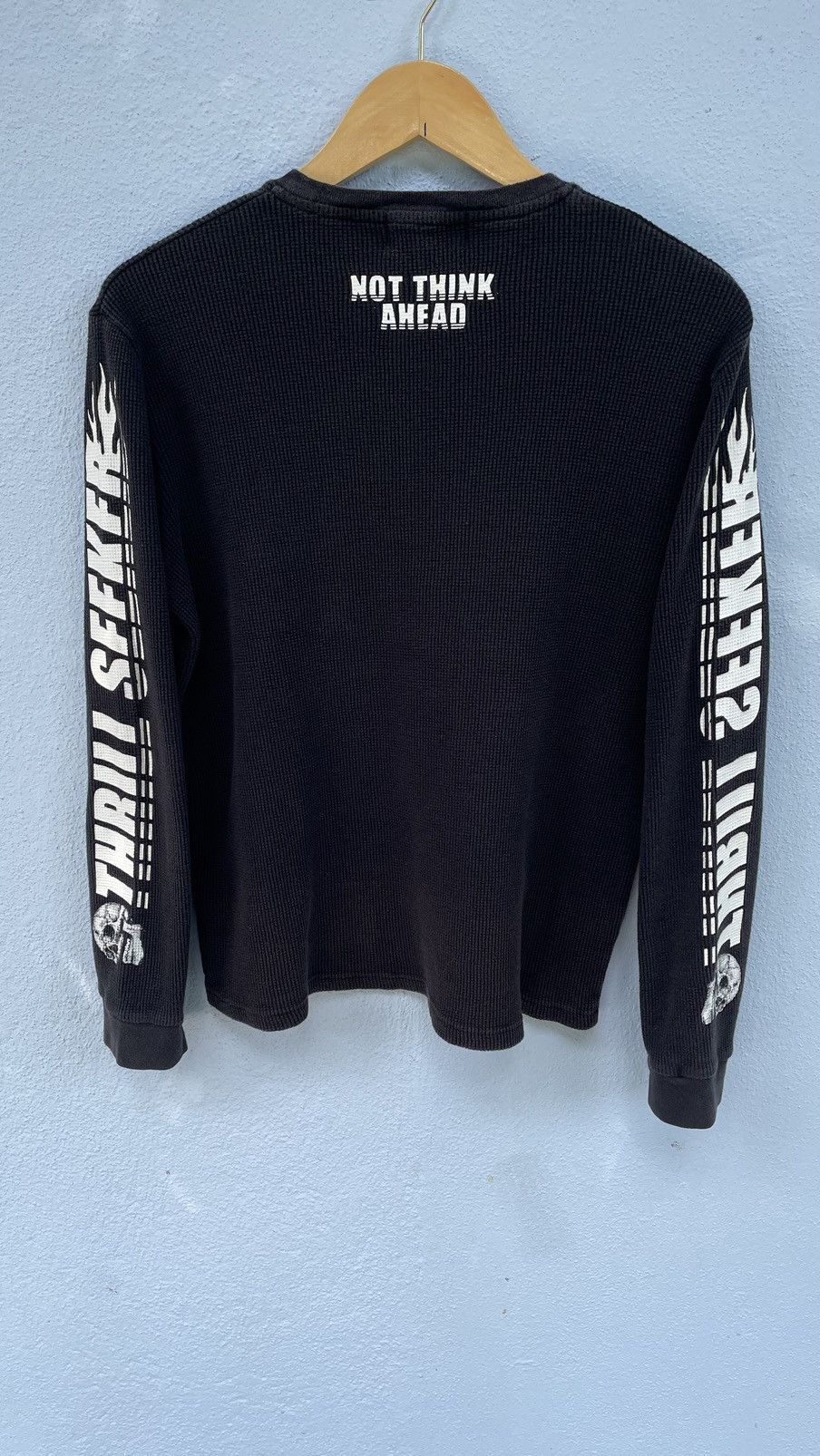Azul by moussy sweatshirt sleeve hit skull thrill seeker