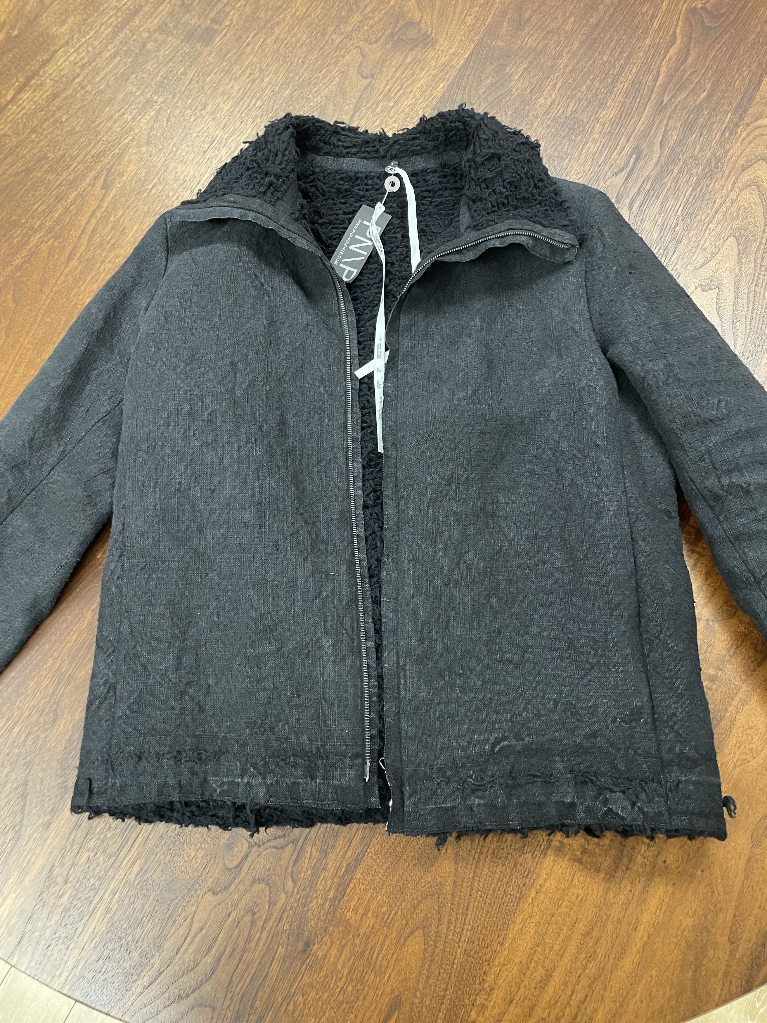 zipped short jacket
