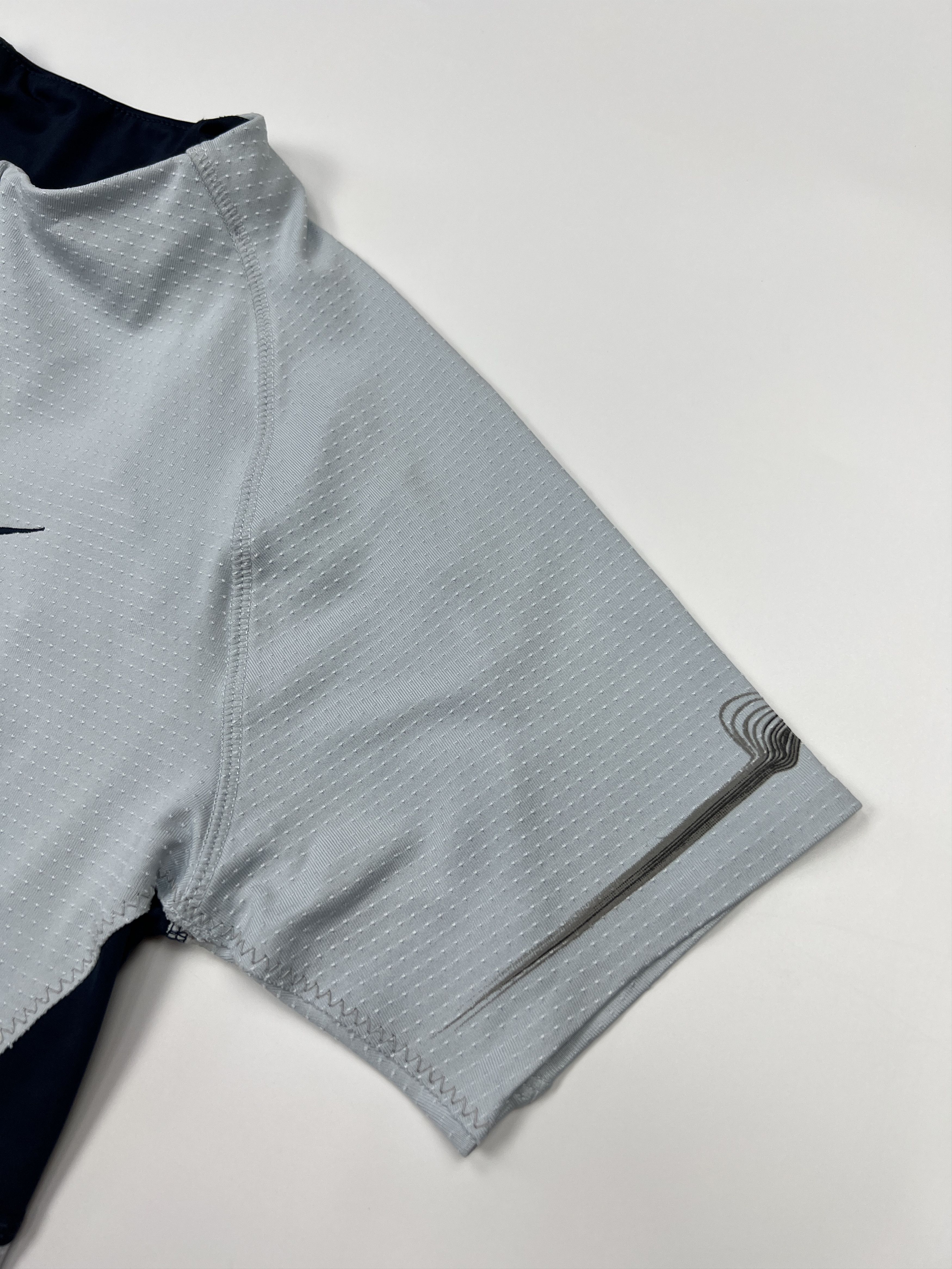 Nike × Vintage Vintage Y2K Nike Sphere React Rare Cycling Jersey Swoosh Size M / US 6-8 / IT 42-44 - 5 Thumbnail