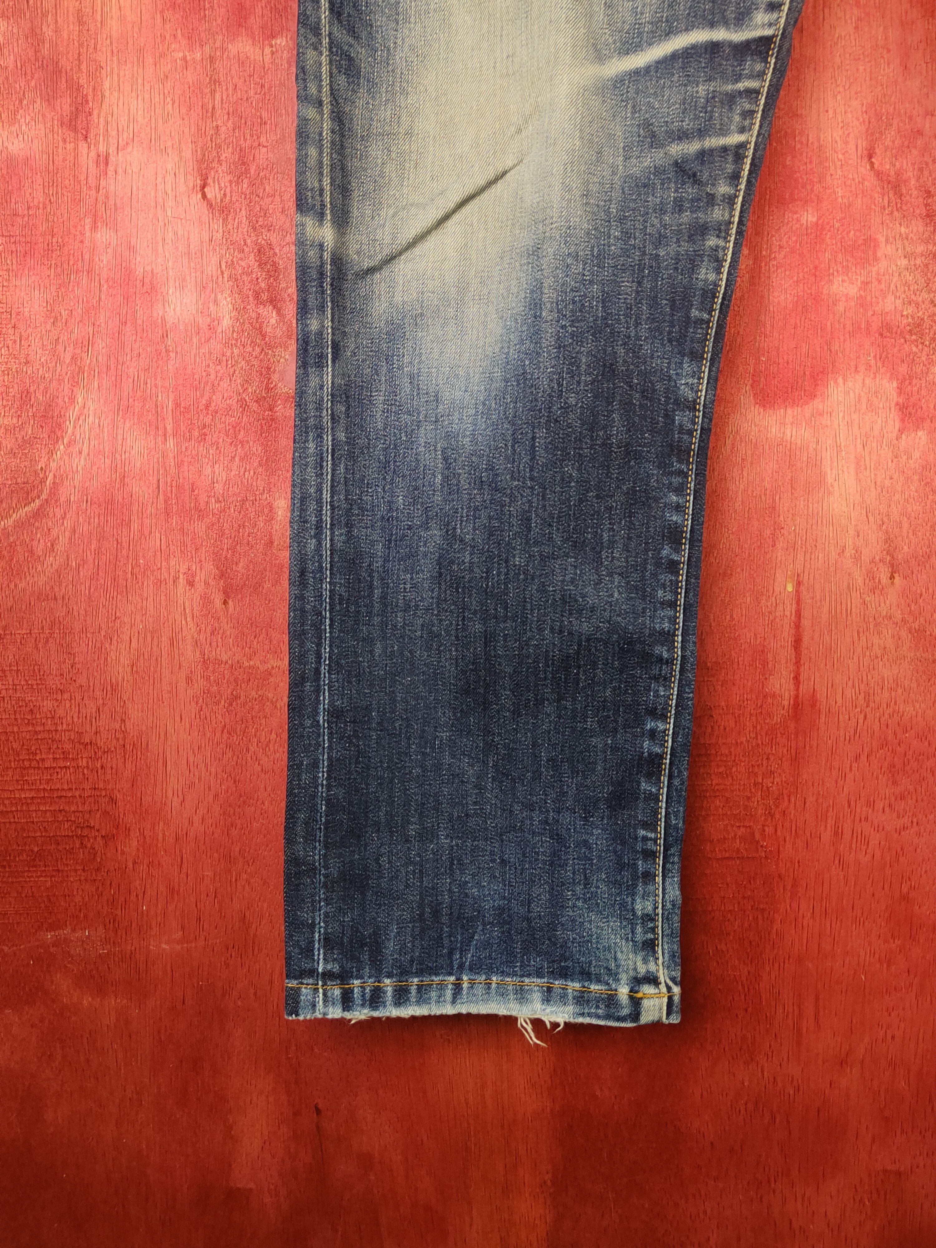 Japanese Brand Uniqlo Dark Blue Distressed ripped faded Denim #S1546 Size US 35 - 4 Thumbnail
