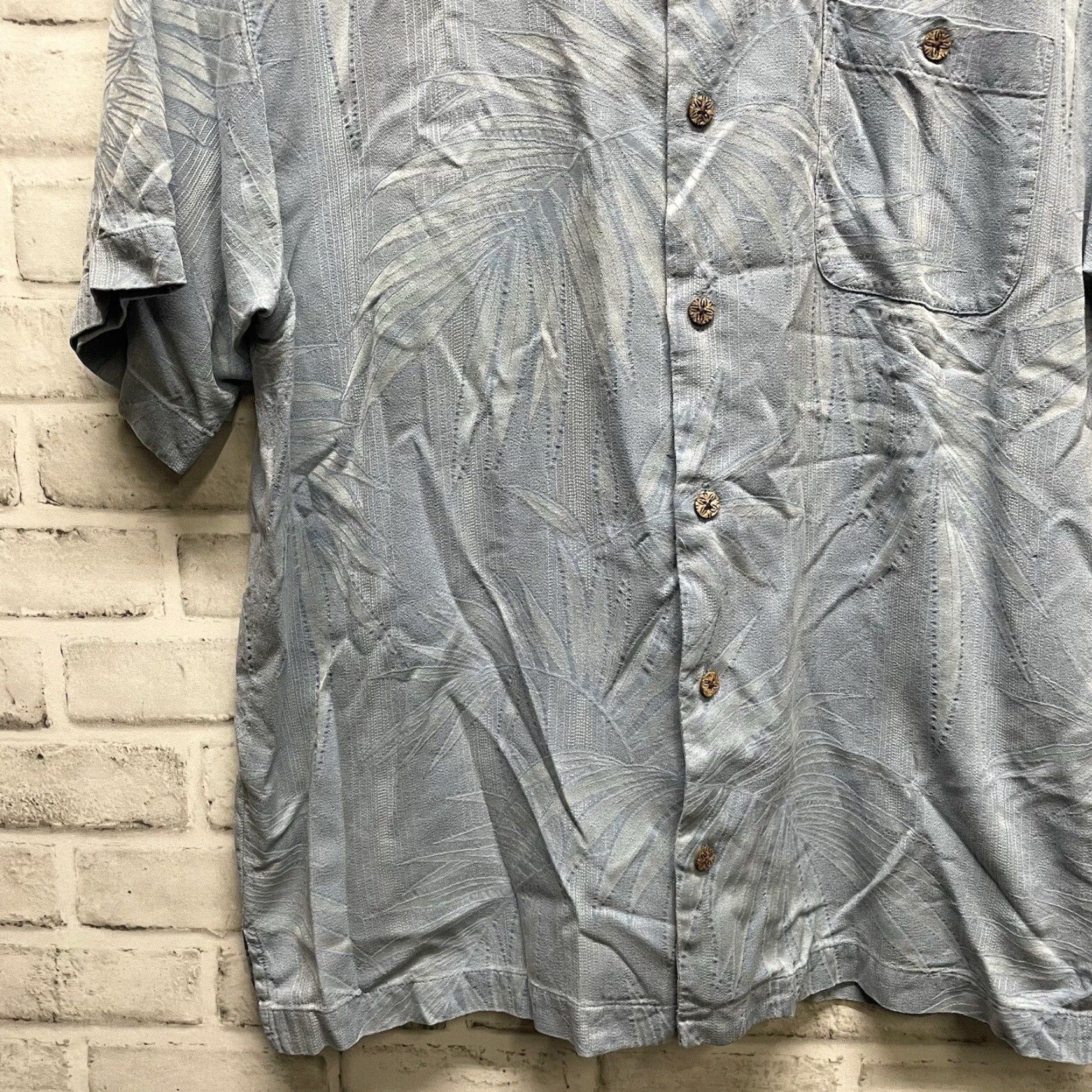 Tommy Bahama Tommy Bahama Hawaiian Shirt Mens M Light Blue Silk Blend Palm Print Button-Up Short Sleeve Beach Shirt Size US M / EU 48-50 / 2 - 3 Thumbnail