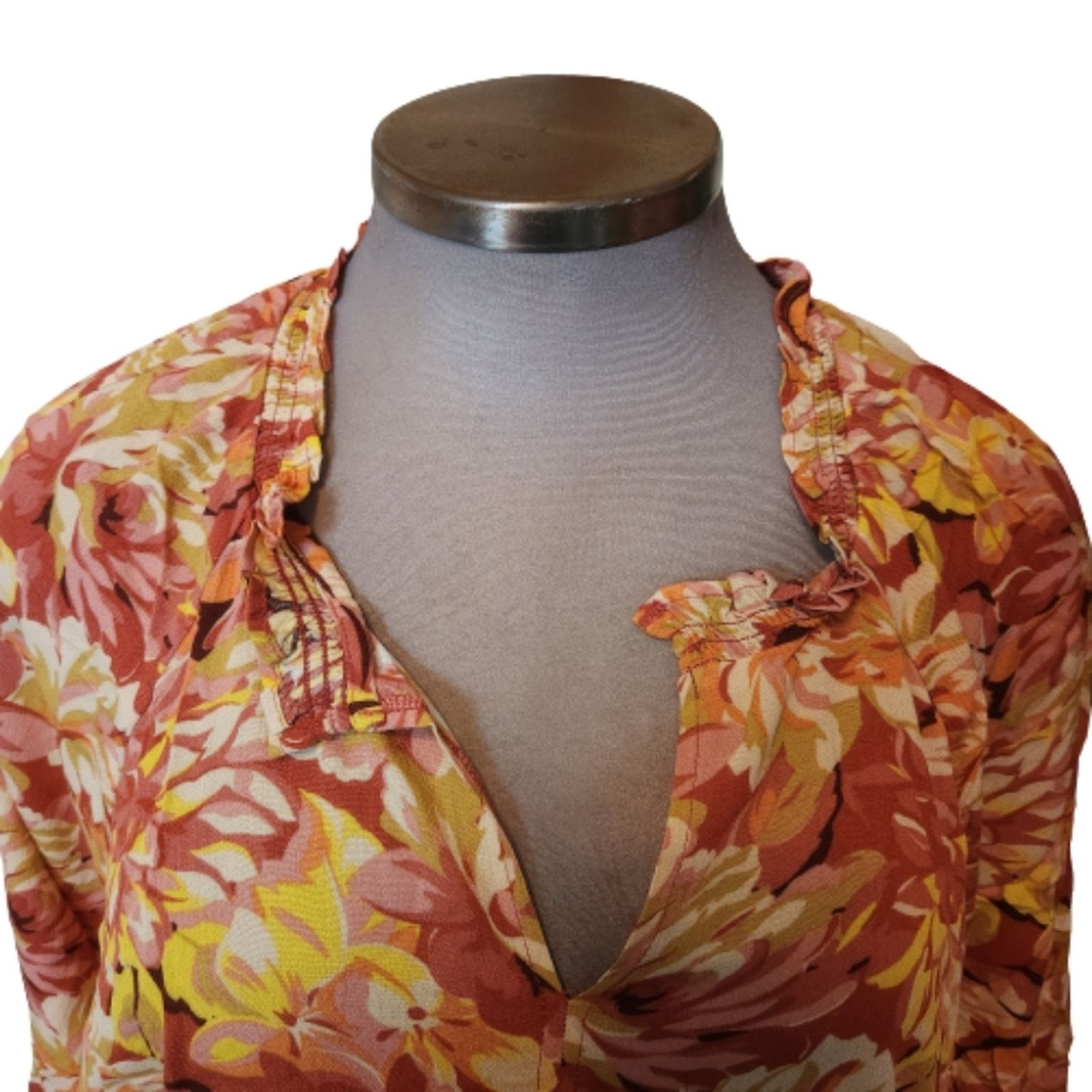 Torrid TORRID ☆ AUTUMN COLORS ☆ TAJ NECK BLOUSE 5x ☆ NWT Size 4XL / US 24-26 - 3 Thumbnail