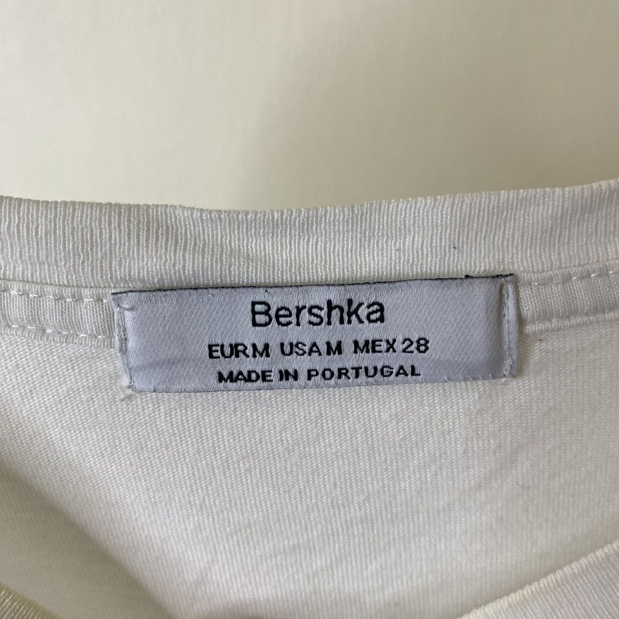 Bershka Bershka Episodes Photo Tee Size US XL / EU 56 / 4 - 3 Thumbnail