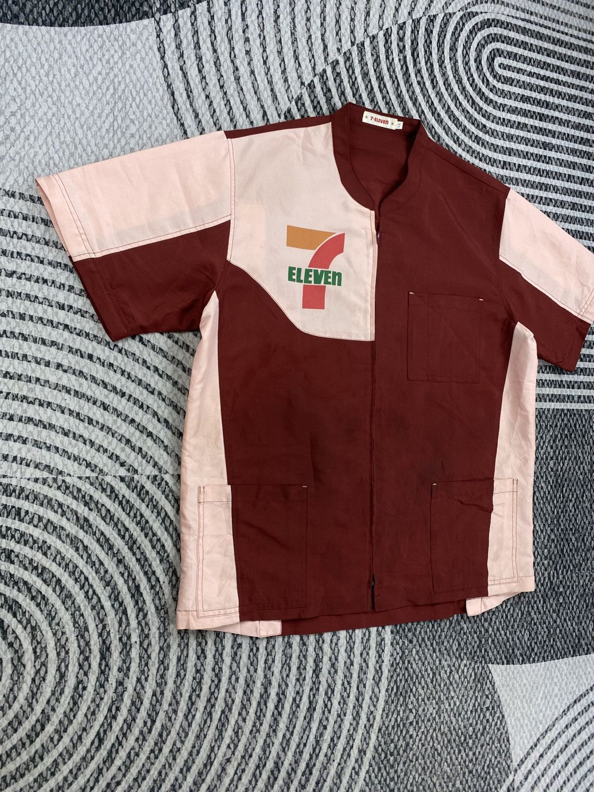 Japanese Brand Vintage 7 Eleven Uniform Zipper Maroon Jacket Size US M / EU 48-50 / 2 - 3 Thumbnail