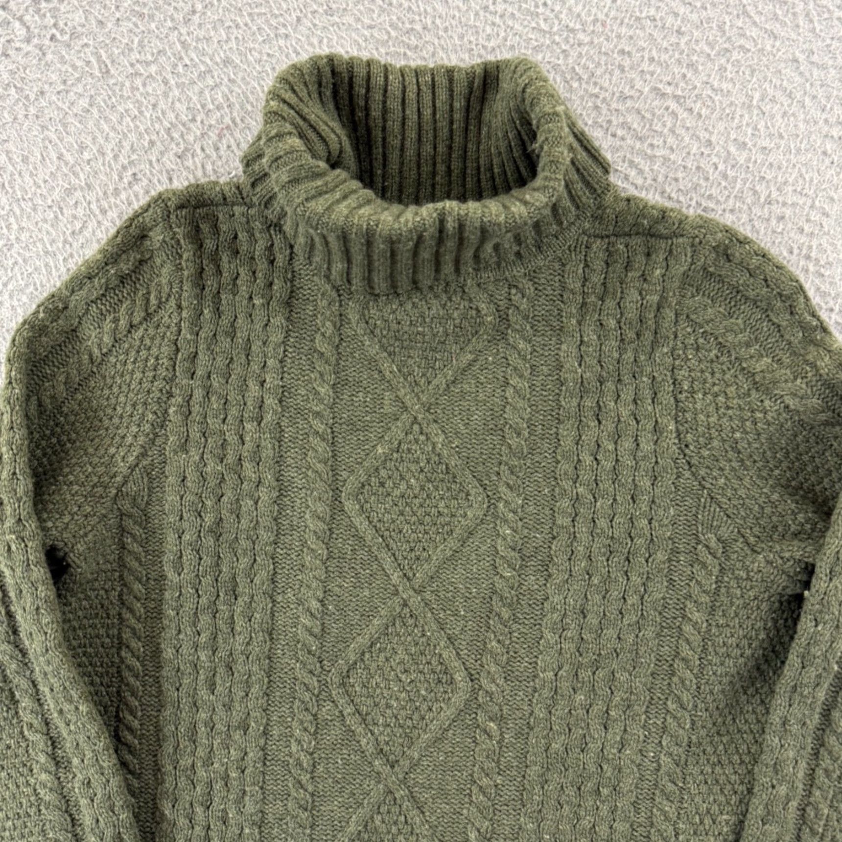 Vintage VINTAGE? No. LL Bean Sweater Women’s Small Green Merino Wool Blend Cable Knit Turtleneck Boho Size S / US 4 / IT 40 - 3 Thumbnail