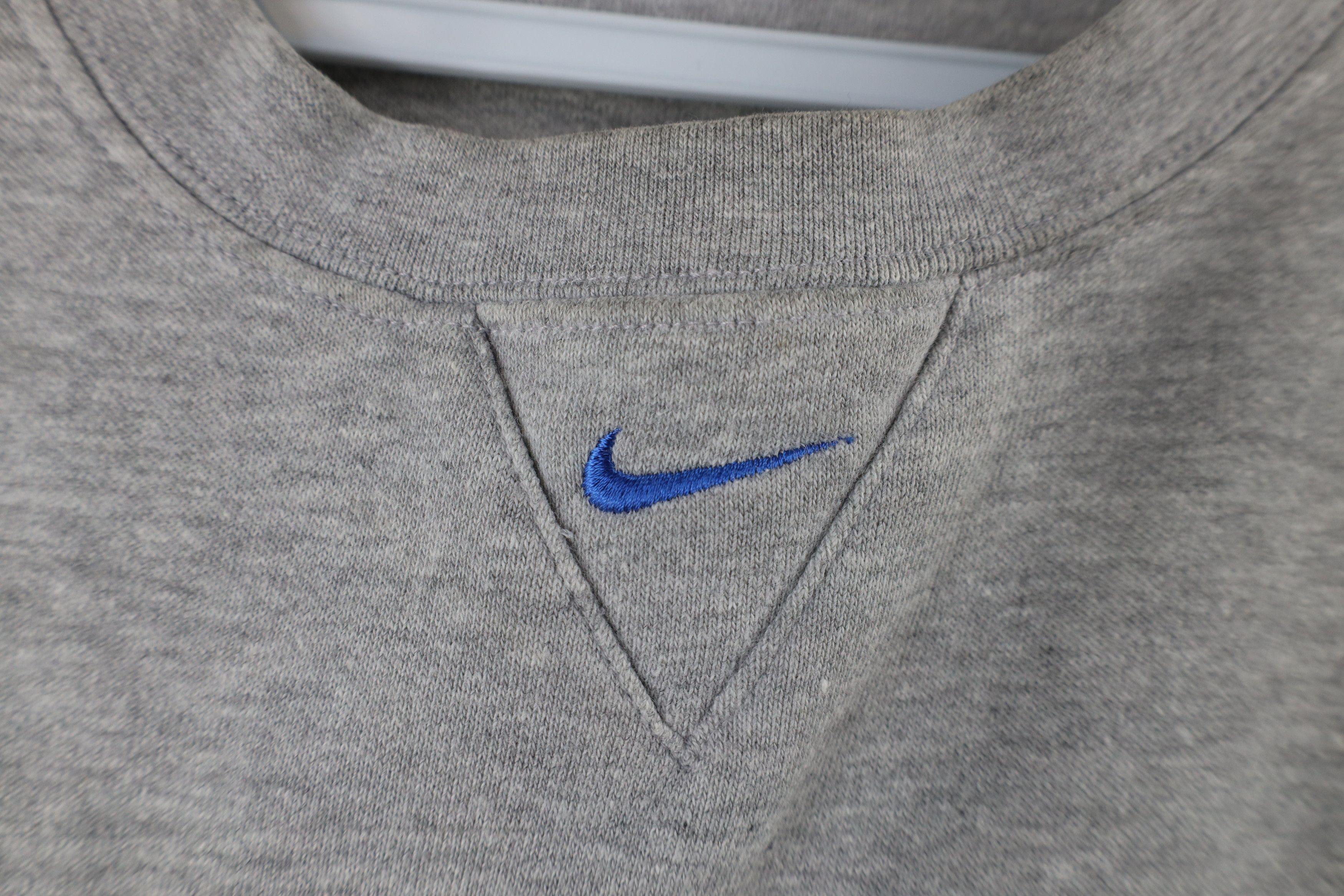 Nike Vintage Nike Swoosh Dallas Mavericks Basketball Sweatshirt Size US M / EU 48-50 / 2 - 5 Thumbnail
