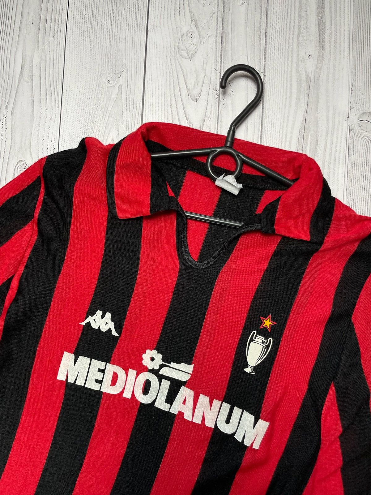 Vintage Vintage AC Milan soccer long sleeve size L/XL Mediolanum Size US L / EU 52-54 / 3 - 2 Thumbnail