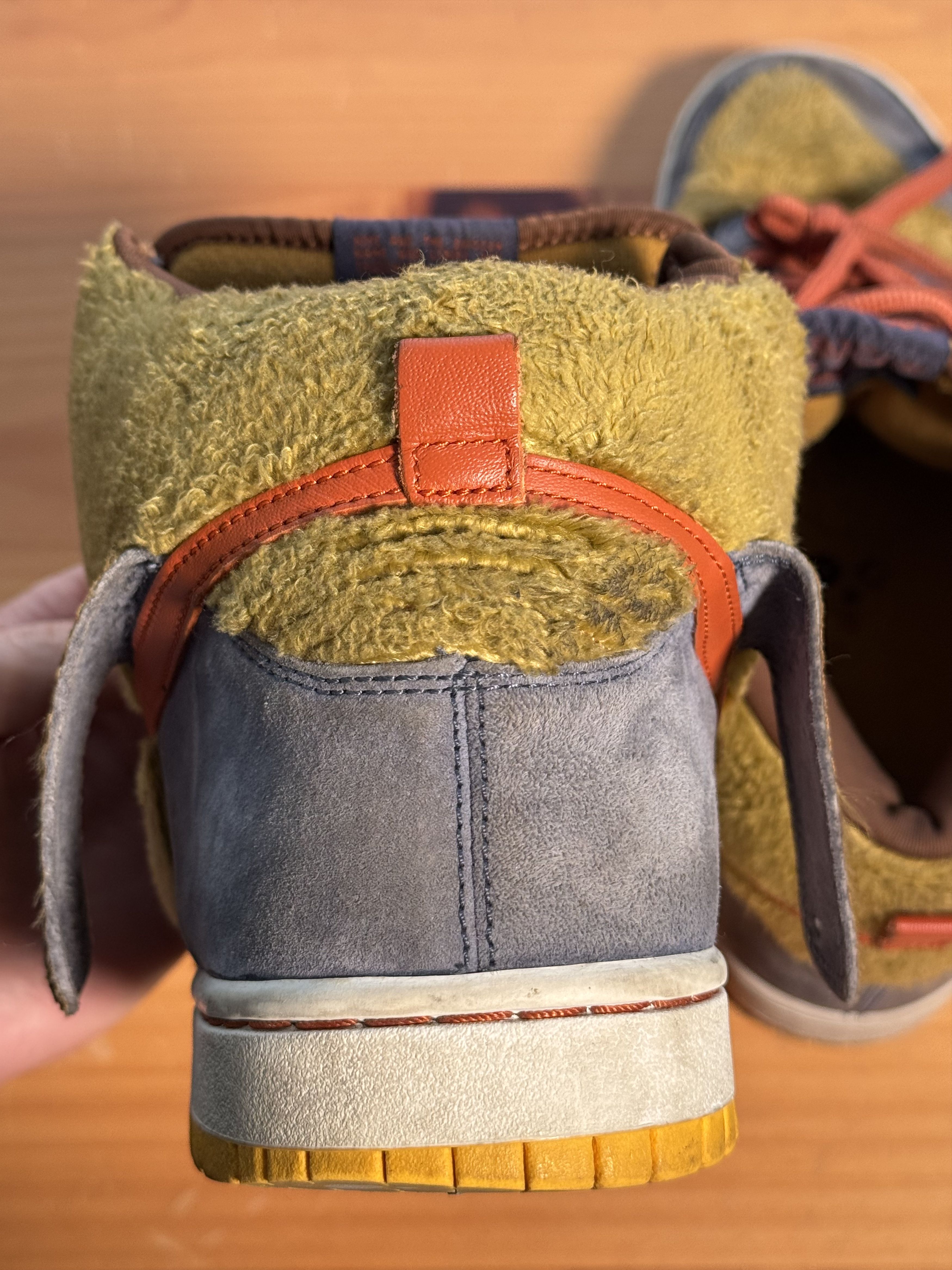 Nike (2006) Nike SB Dunk High The Three Bears ‘Papa Bear’ Size US 10 / EU 43 - 21 Thumbnail