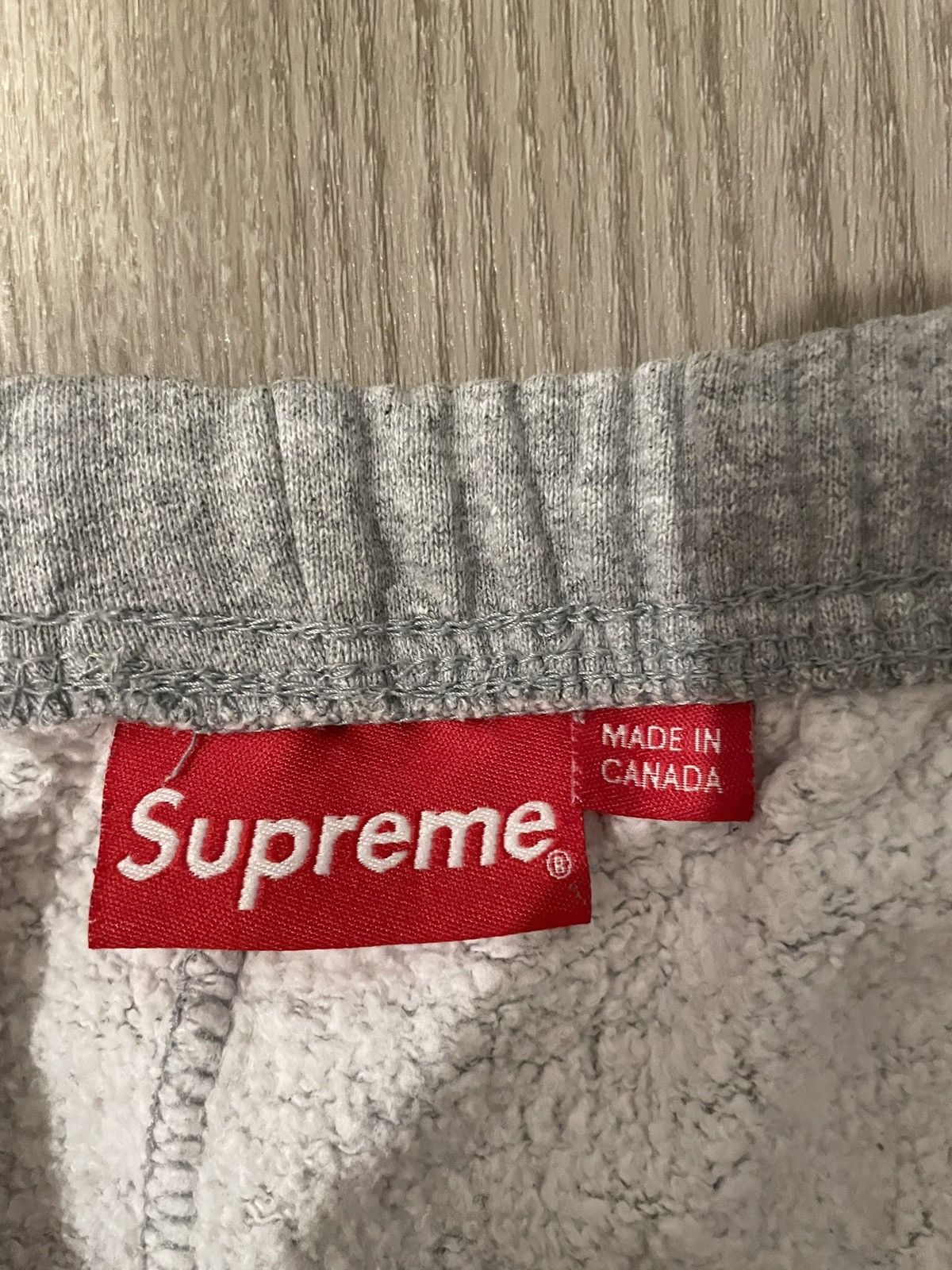 Supreme Supreme SmallBox SweatShort Size US 35 - 2 Thumbnail