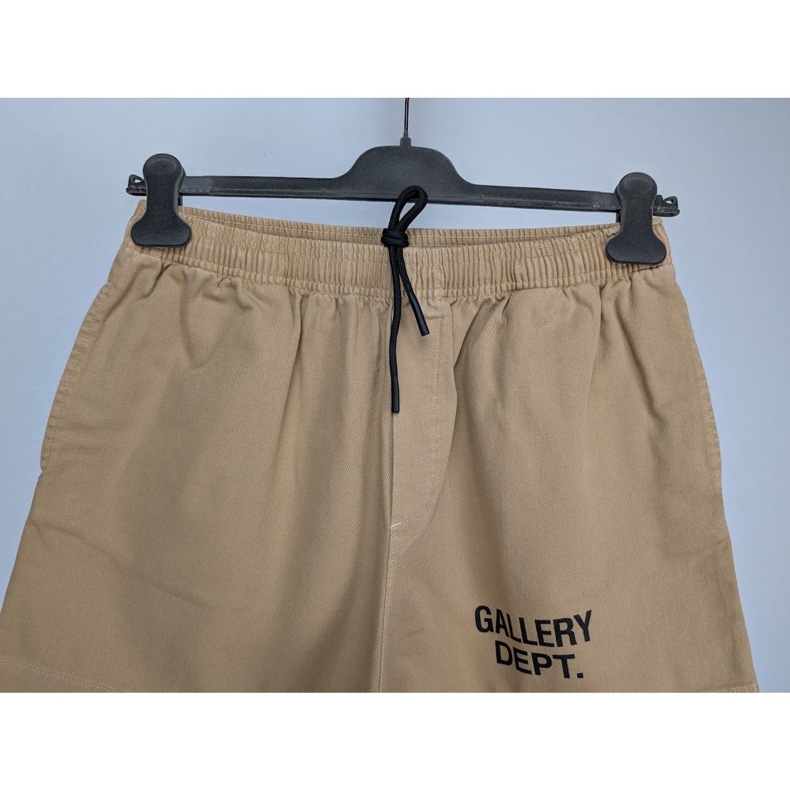 Gallery Dept. o1rshd1 Q:2 / Shorts in Tan Size US 30 / EU 46 - 8 Thumbnail