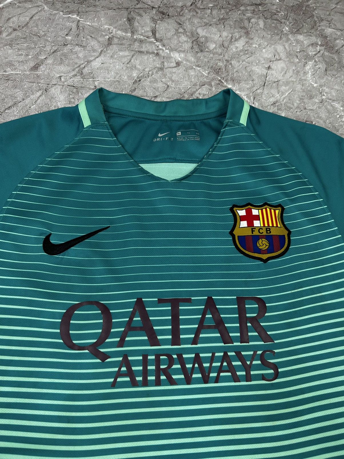 Nike Barcelona Nike 2016-2017 Third Football Soccer Jersey Sz XL Size US XL / EU 56 / 4 - 4 Thumbnail