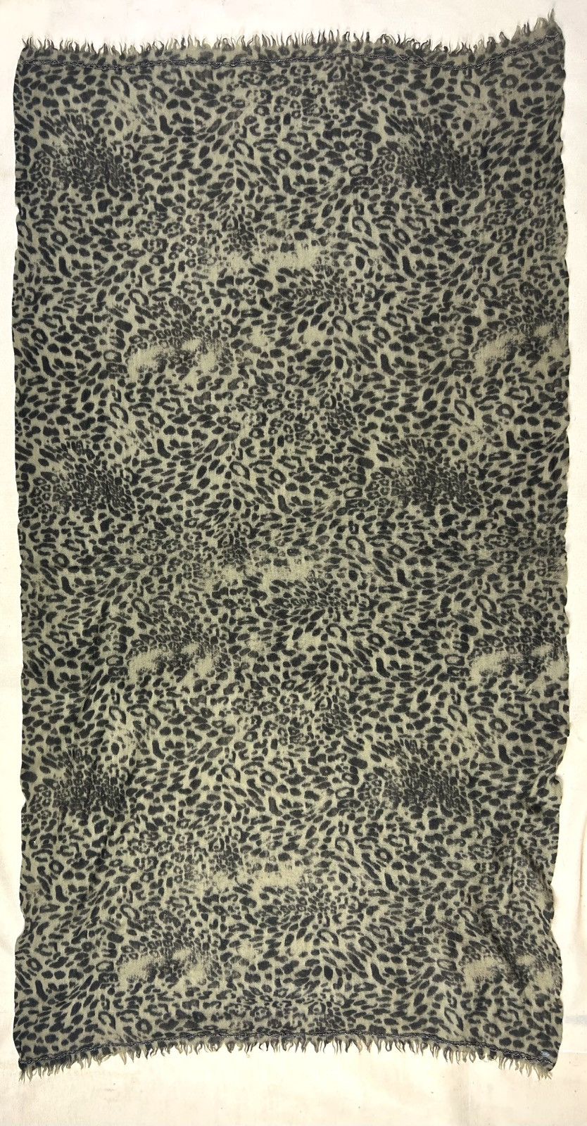 Hugo Boss Hugo Boss Orange animal print scarf Size ONE SIZE - 3 Thumbnail