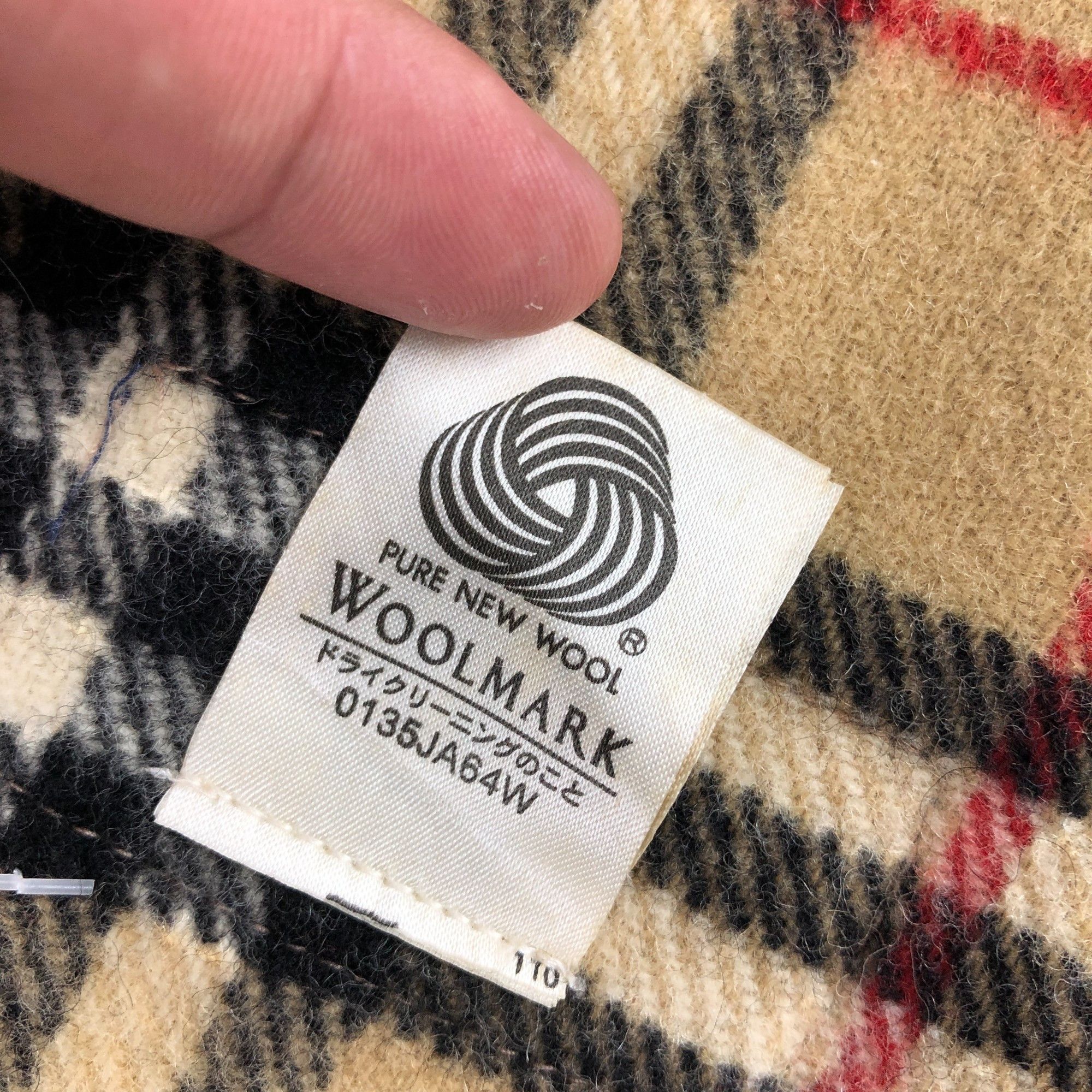 Burberry Vintage Burberry Scarf Muffler Wool Cashmere Scarves. Size ONE SIZE - 7 Thumbnail
