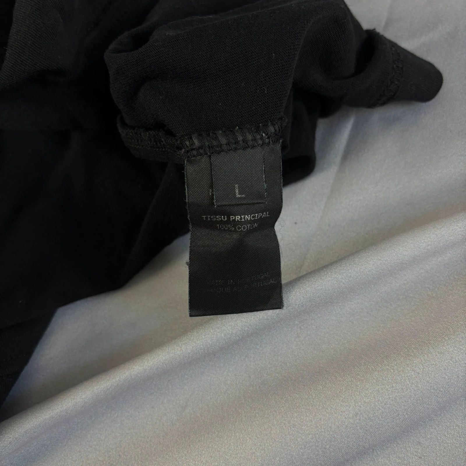 Vetements Vetements copyright t shirt Size US L / EU 52-54 / 3 - 5 Thumbnail