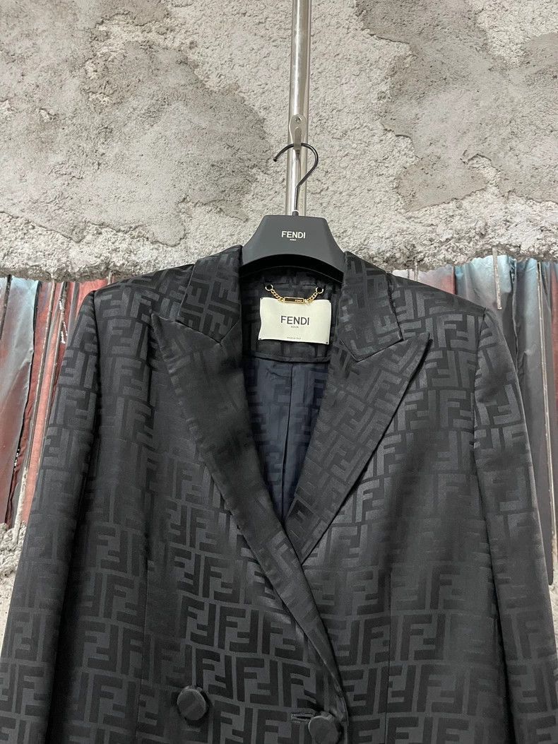 Fendi Fendi All Over Logo DoubleBreasted Blazer Size US M / EU 48-50 / 2 - 3 Thumbnail