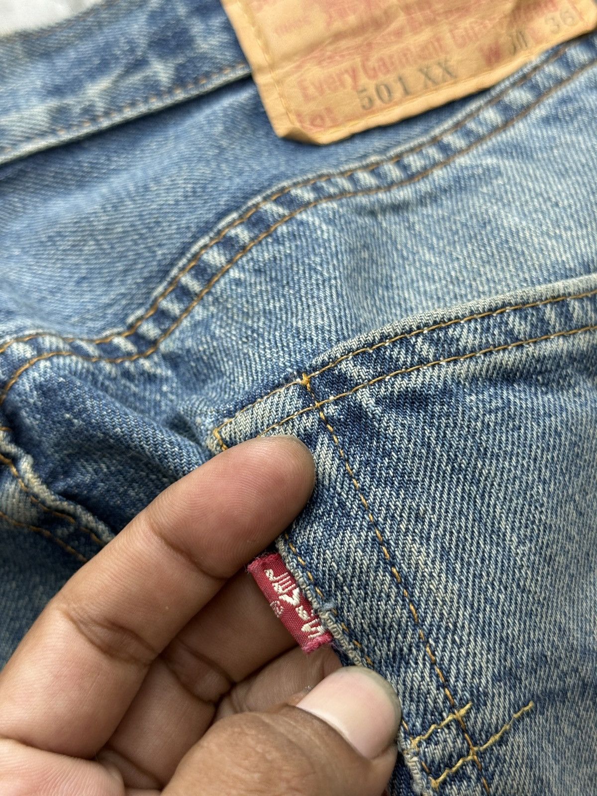 Levi's 🔥ARCHIVE VINTAGE LEVIS 501XX BIG E DISTRESSED SELVEDGE DENIM Size US 29 - 10 Thumbnail
