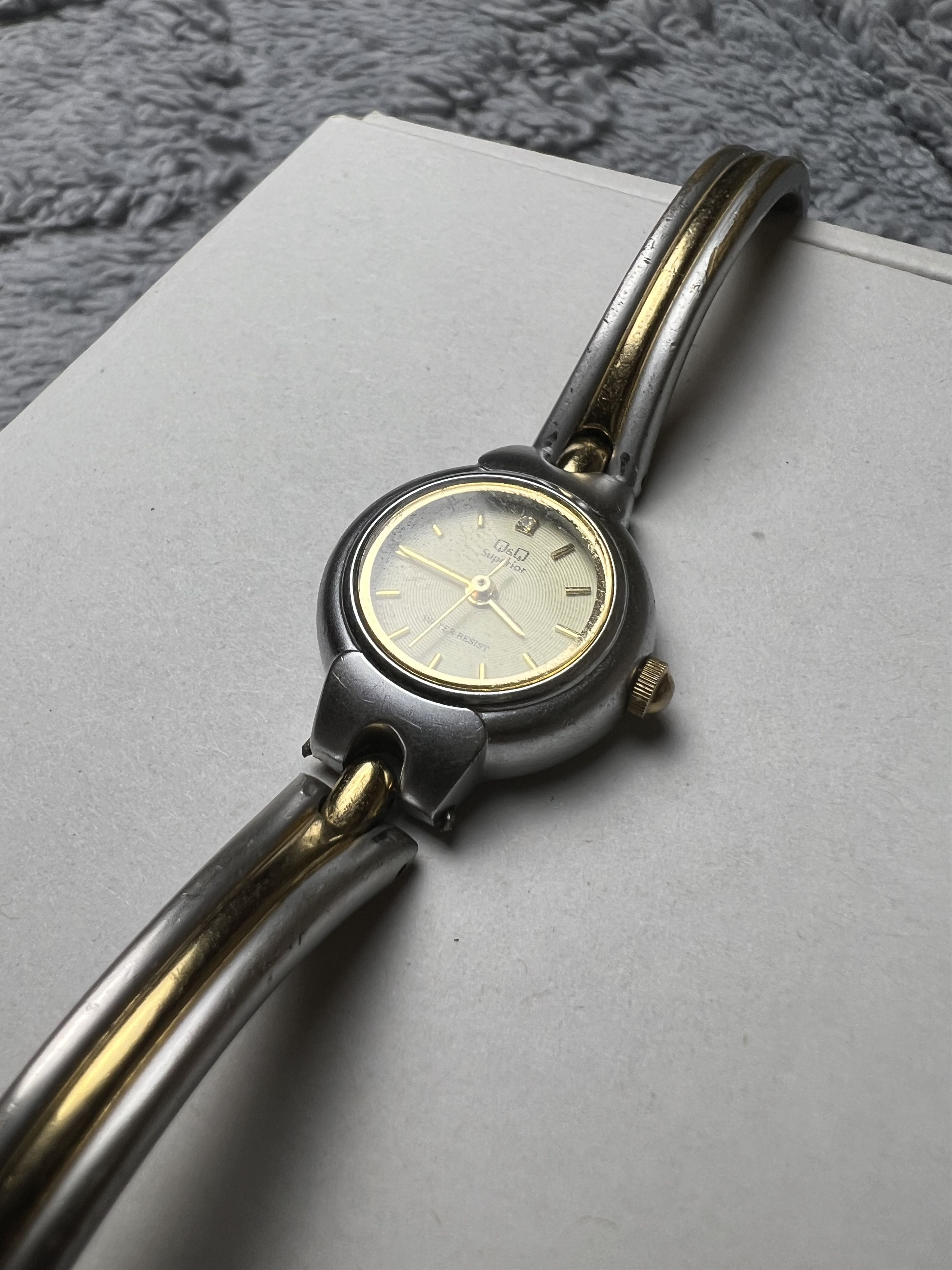 Vintage Futuristic Minimalistic Q&Q Japanese Style Bracelet Watch Size ONE SIZE - 10 Thumbnail