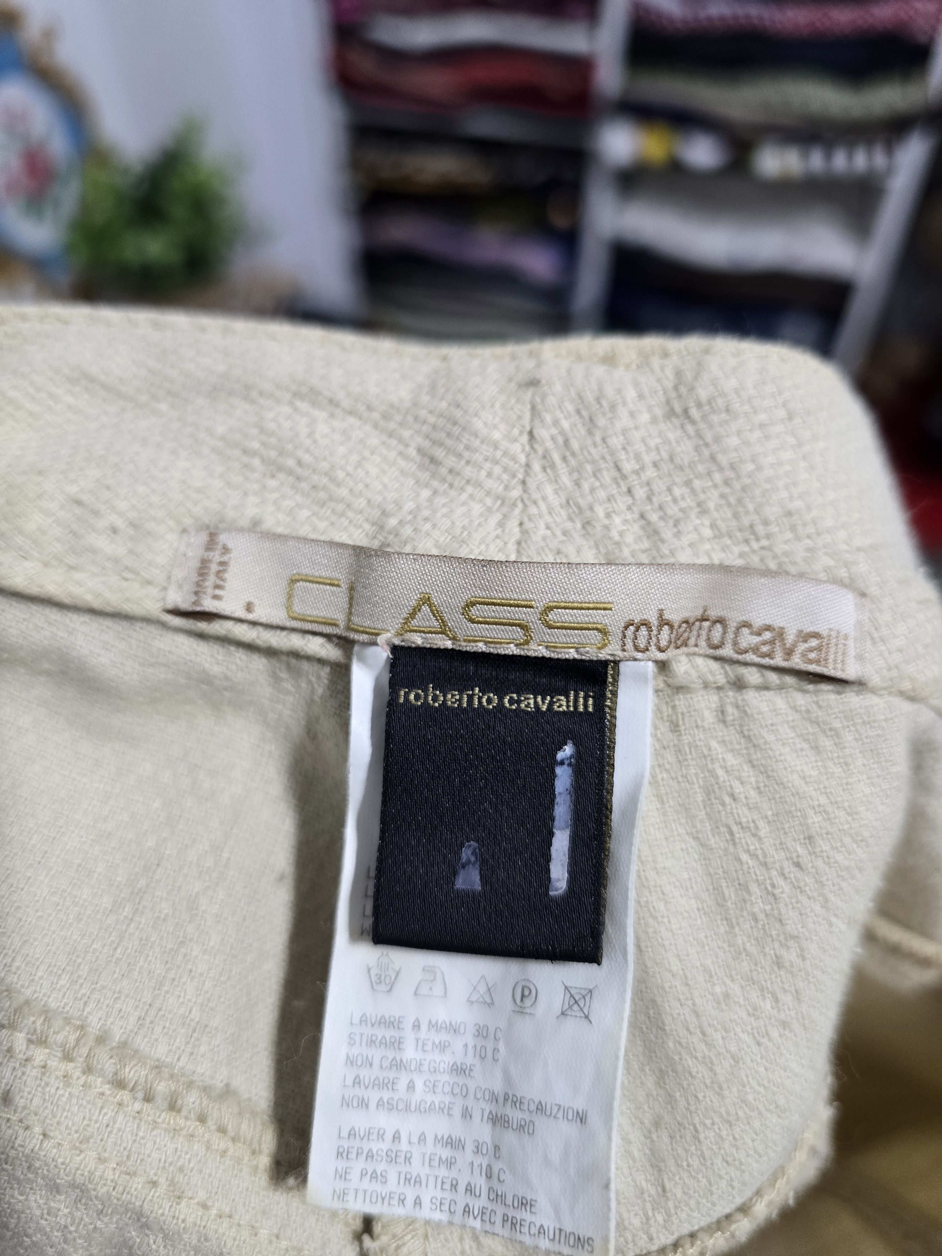 Roberto Cavalli Class Roberto Cavalli trousers,gold-tone buttons.VINTAGE Size 27" / US 4 / IT 40 - 9 Thumbnail