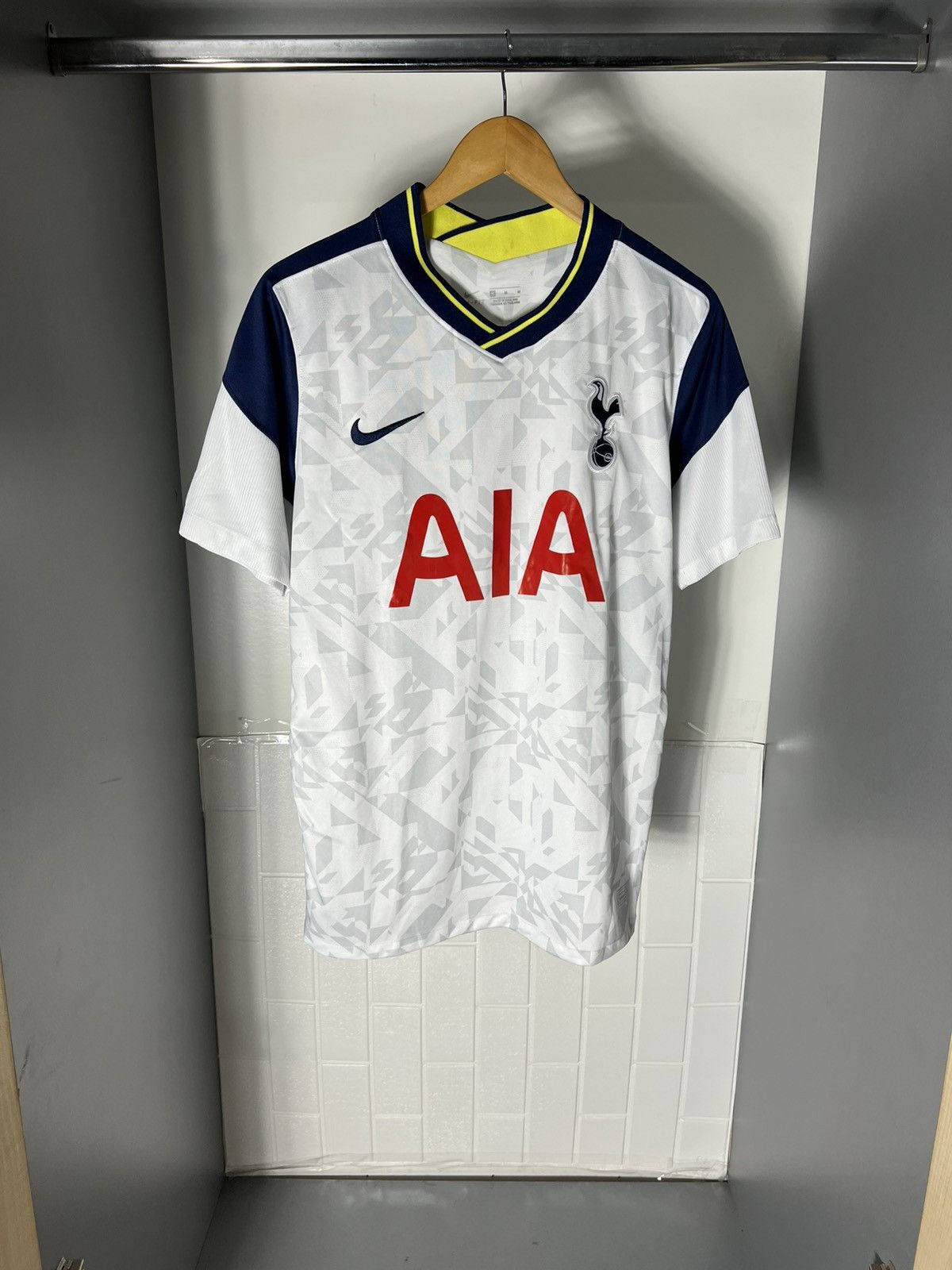 Nike VINTAGE NIKE FC TOTTENHAM HOTSPUR ENGLAND SOCCER JERSEY Y2K Size US M / EU 48-50 / 2 - 3 Thumbnail