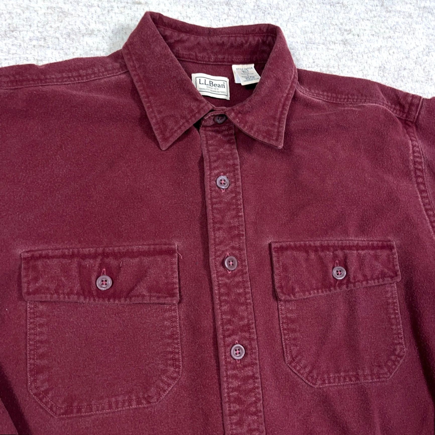 Vintage VINTAGE LL Bean Shirt Men Large Tall Maroon Button Up Chamois Thick Heavy Cloth Size US L / EU 52-54 / 3 - 3 Thumbnail