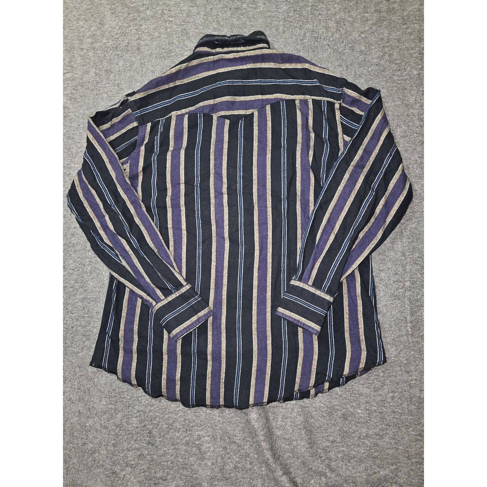 Wrangler VINTAGE Wrangler Shirt Mens XL Black Purple Striped Western Pearl Snap Shirt Size US XXL / EU 58 / 5 - 7 Thumbnail