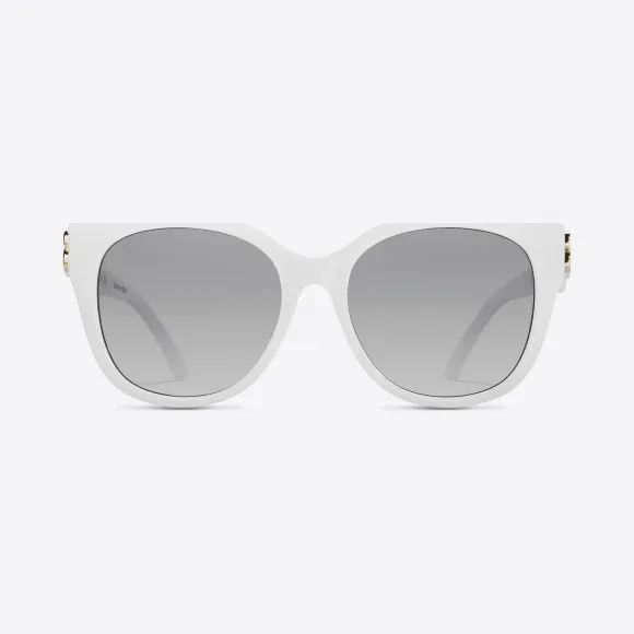 o1mt1gz1024 Size: OS / Dynasty Cat Sunglasses in White