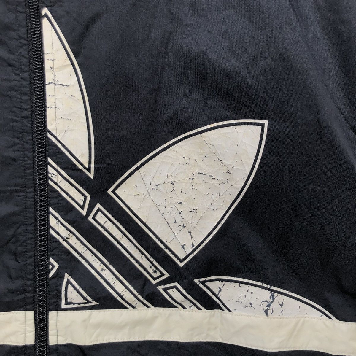 Vintage Vintage 90s Adidas Trefoil Big Logo Winbreaker | Swag Hype Size US M / EU 48-50 / 2 - 3 Thumbnail