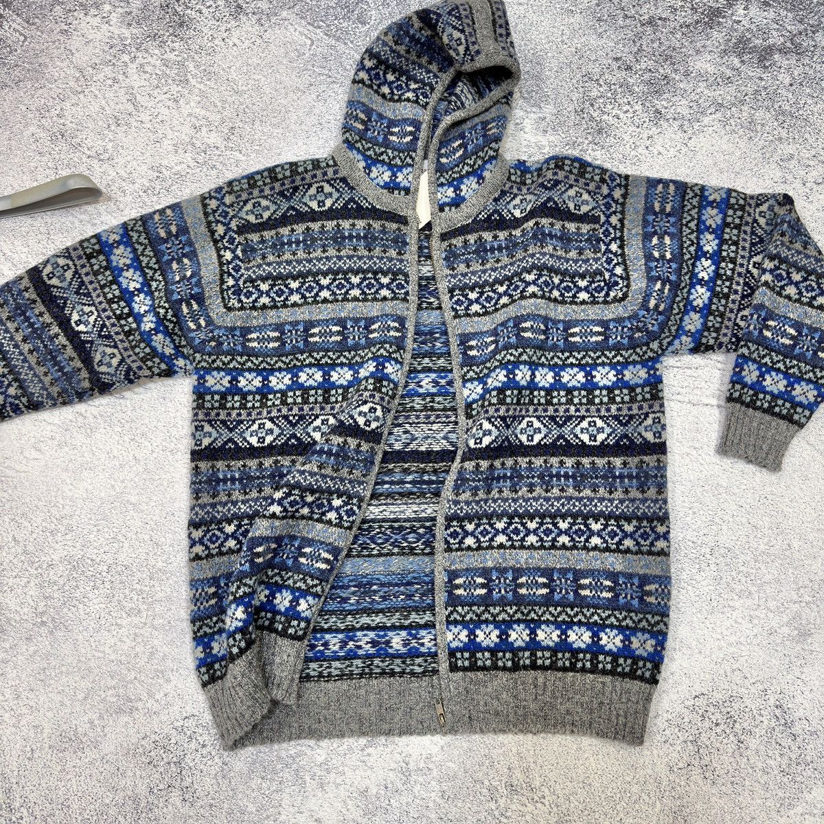 Jamiesons Of Shetland Jamieson’s Of Shetland Pure New Wool Zip Hoodie M size 48 Size US M / EU 48-50 / 2 - 13 Thumbnail