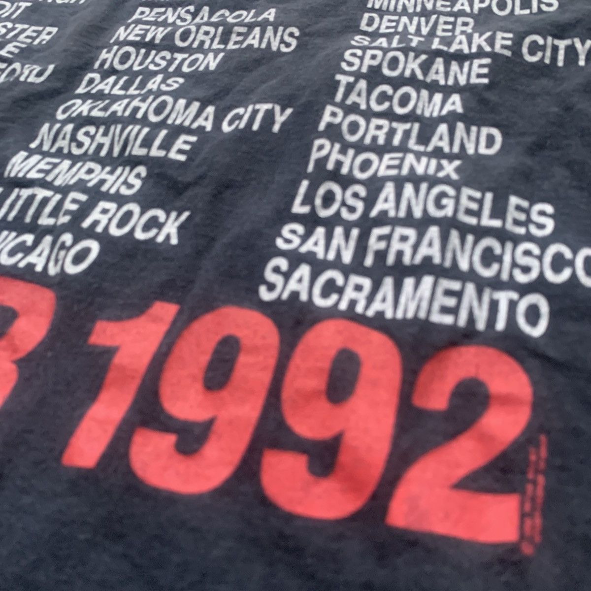 Band Tees × Vintage VTG 90s 1992 BRYAN ADAMS WAKING UP THE WORLD TOUR Size US S / EU 44-46 / 1 - 9 Thumbnail