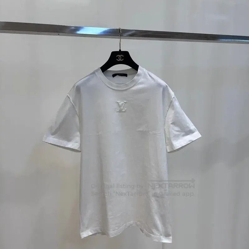 Louis Vuitton Louis Vuitton Women's White T. Size L / US 10 / IT 46 - 1 Thumbnail