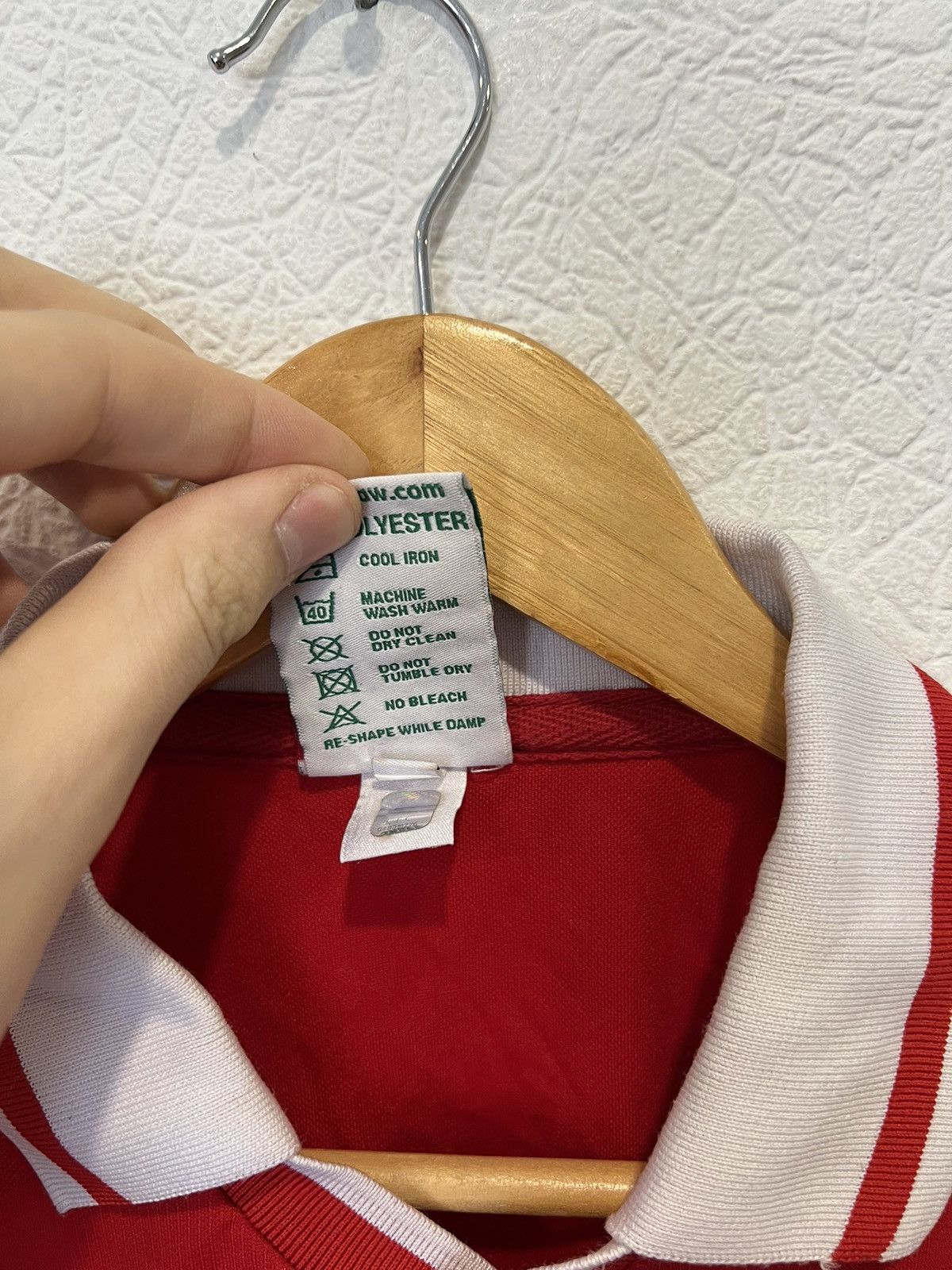 Vintage Liverpool 1996/1997 Home Soccer Jersey Football Score Draw Size US S / EU 44-46 / 1 - 4 Thumbnail