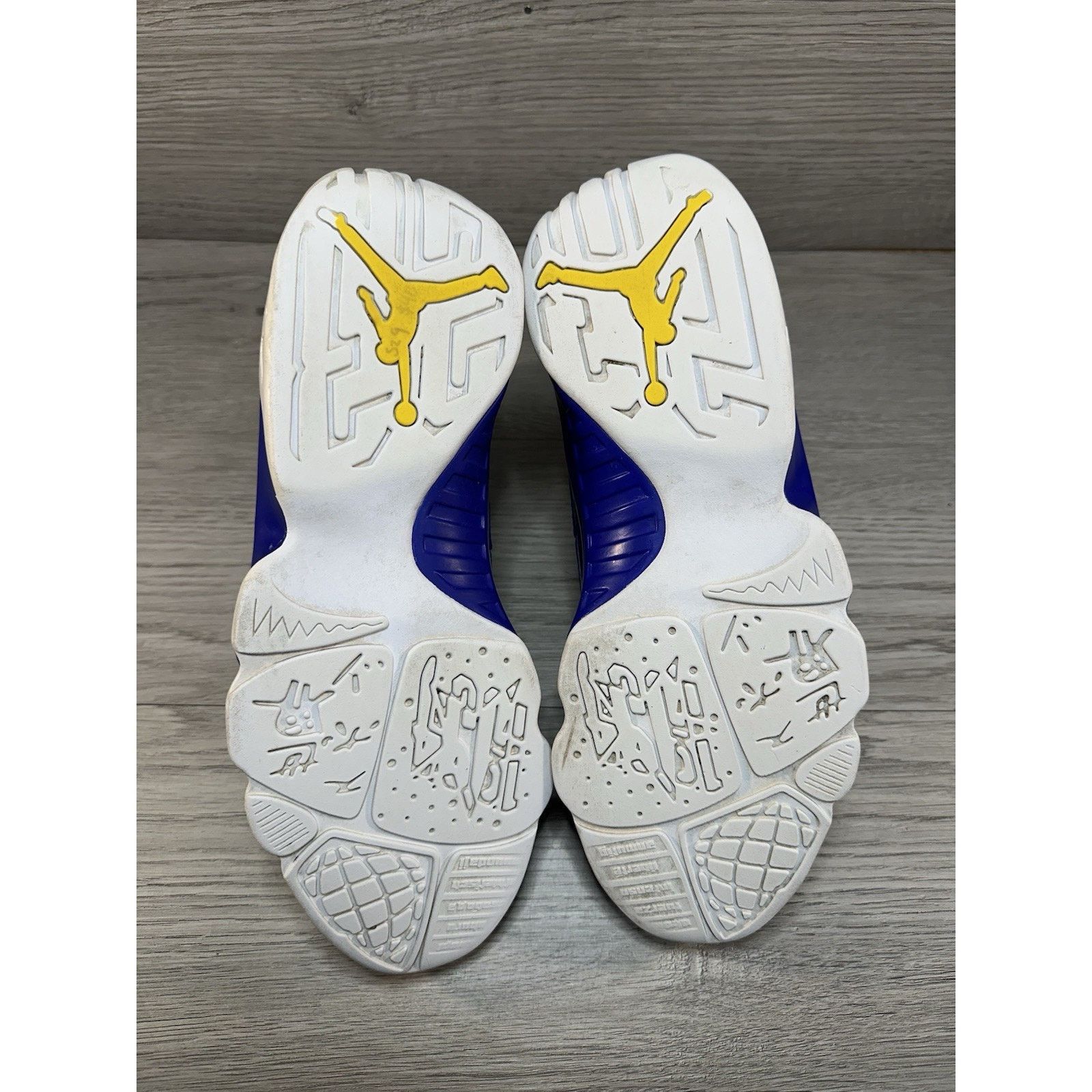 Jordan Brand Air Jordan 9 Retro Kobe - Size 9 Size US 9 / EU 42 - 6 Thumbnail