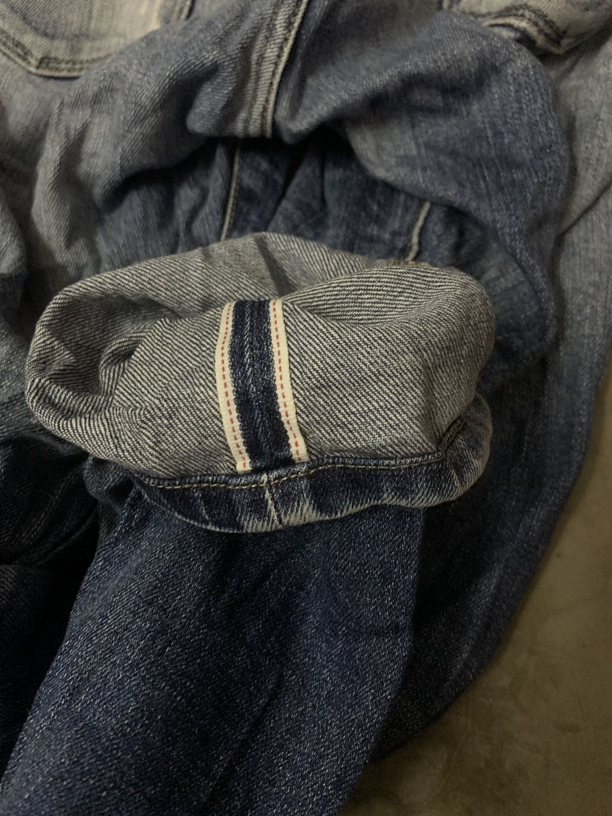 Uniqlo Uniqlo Distressed Flare Denim Jeans Selvedge Size US 32 / EU 48 - 12 Thumbnail