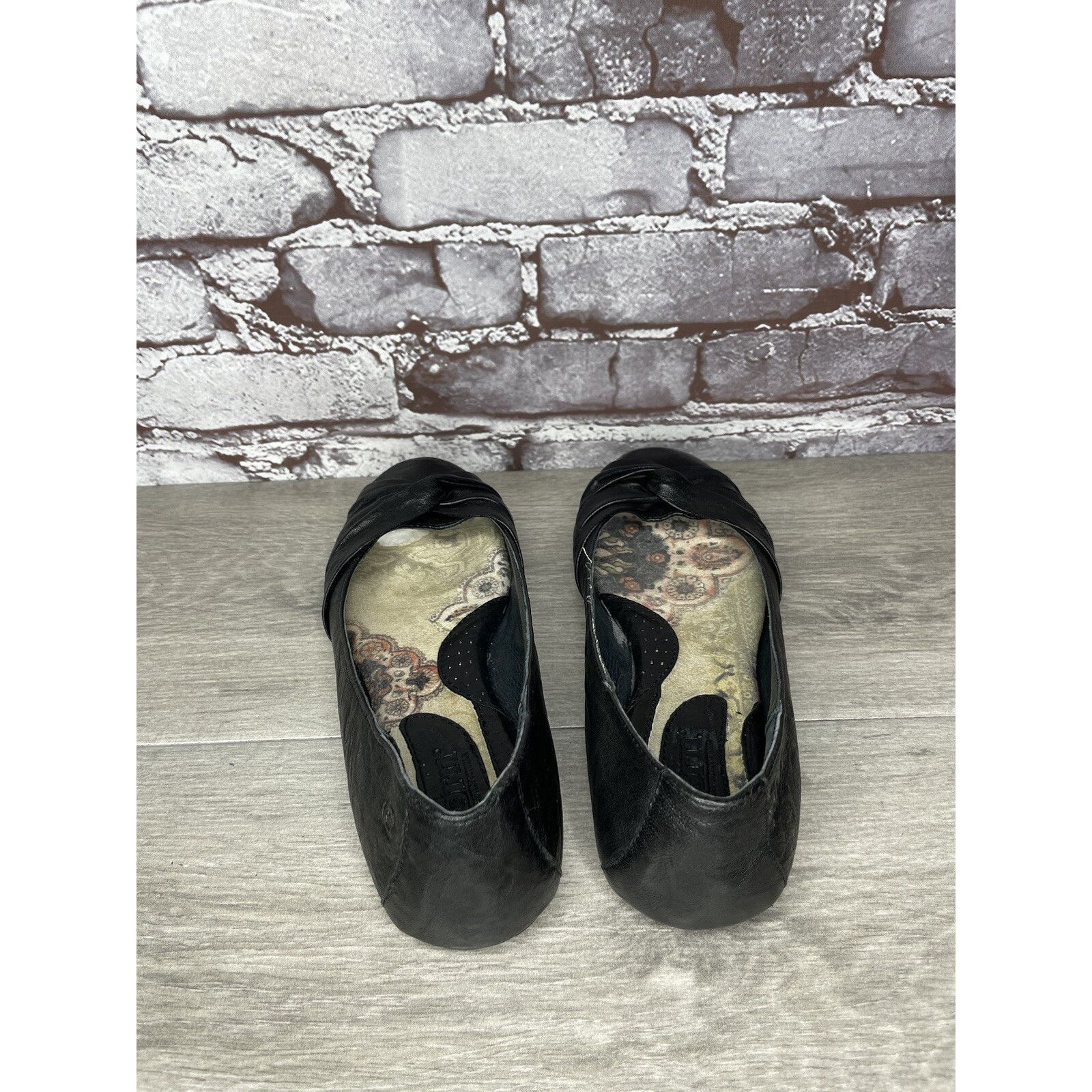 Born Born Lilly Black Leather Slip On Bow Ballet Flats Shoes Wome Size US 8 / IT 38 - 16 Thumbnail