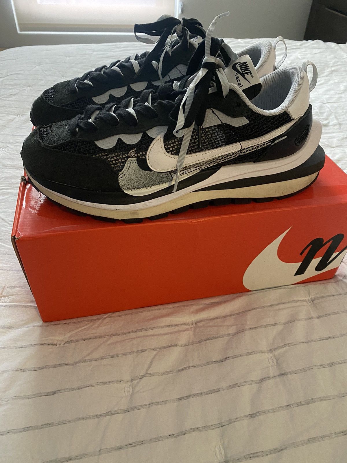 Nike 🔥 Nike x Sacai VaporWaffle CV1363-001 Size 13 US Men’s 🔥 Size US 13 / EU 46 - 2 Thumbnail