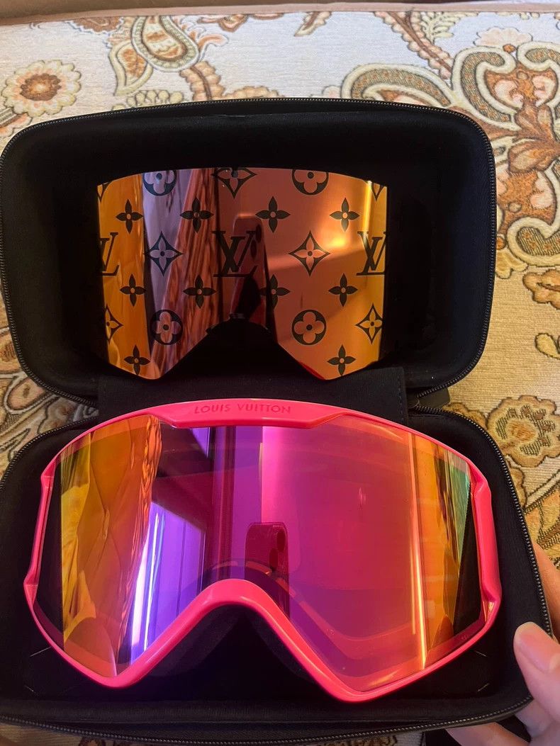 Louis Vuitton Louis Vuitton Ski goggles 2501-Nextarrow Size ONE SIZE - 1 Thumbnail