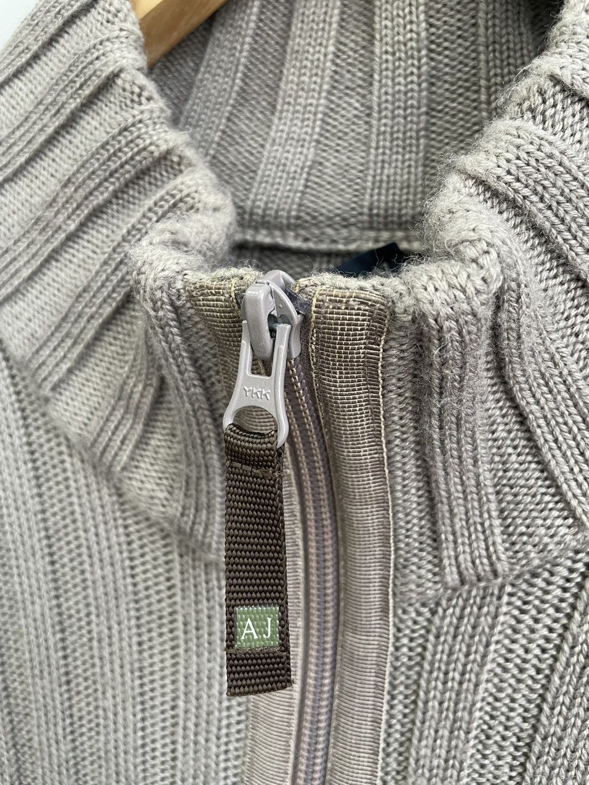 Armani Emporio Armani full zip y2k ripped sweater 90s Size US M / EU 48-50 / 2 - 3 Thumbnail