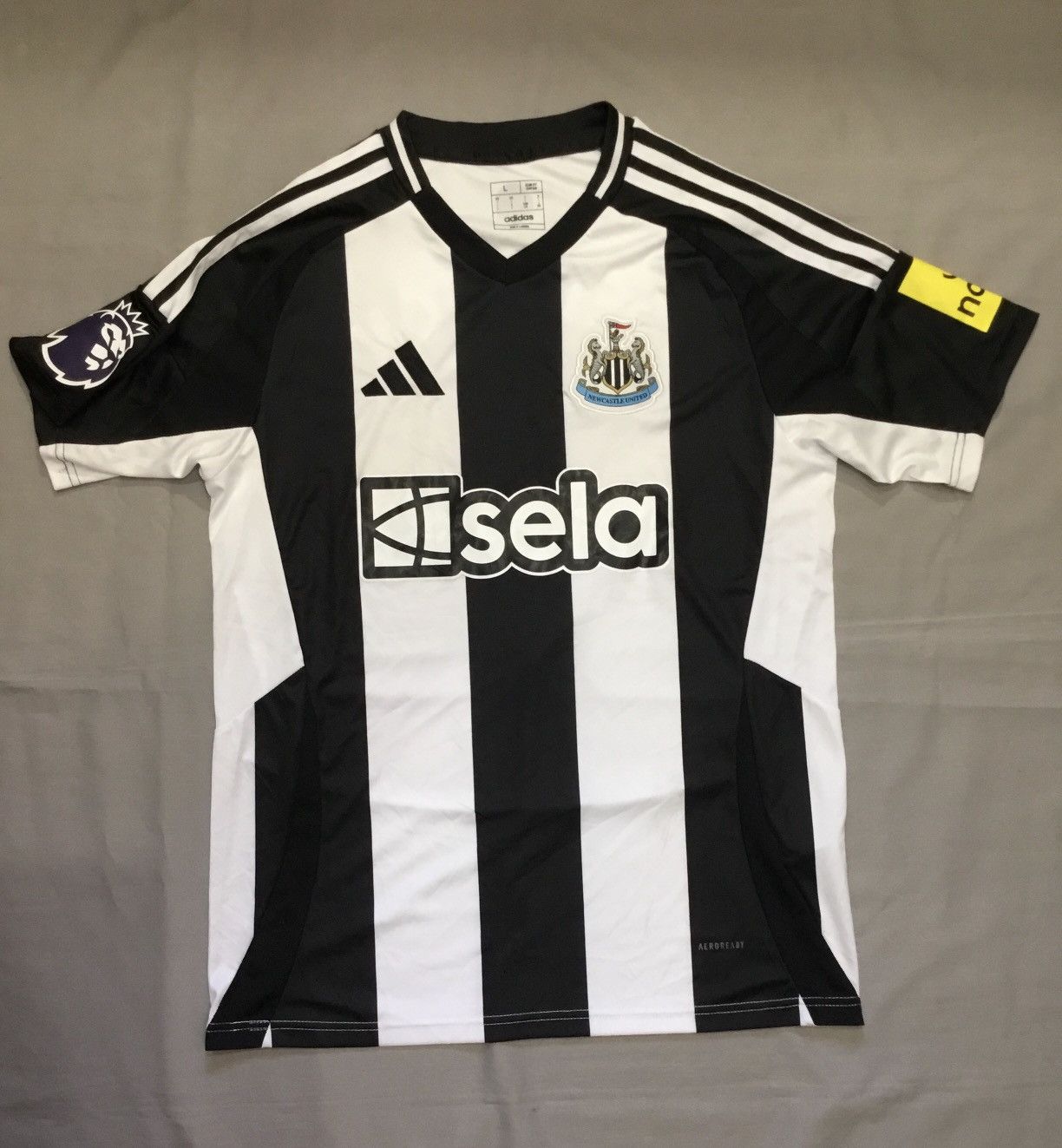 Adidas Joelinton Signed Newcastle 25/26 Shirt ( With Proof) Size US L / EU 52-54 / 3 - 1 Thumbnail