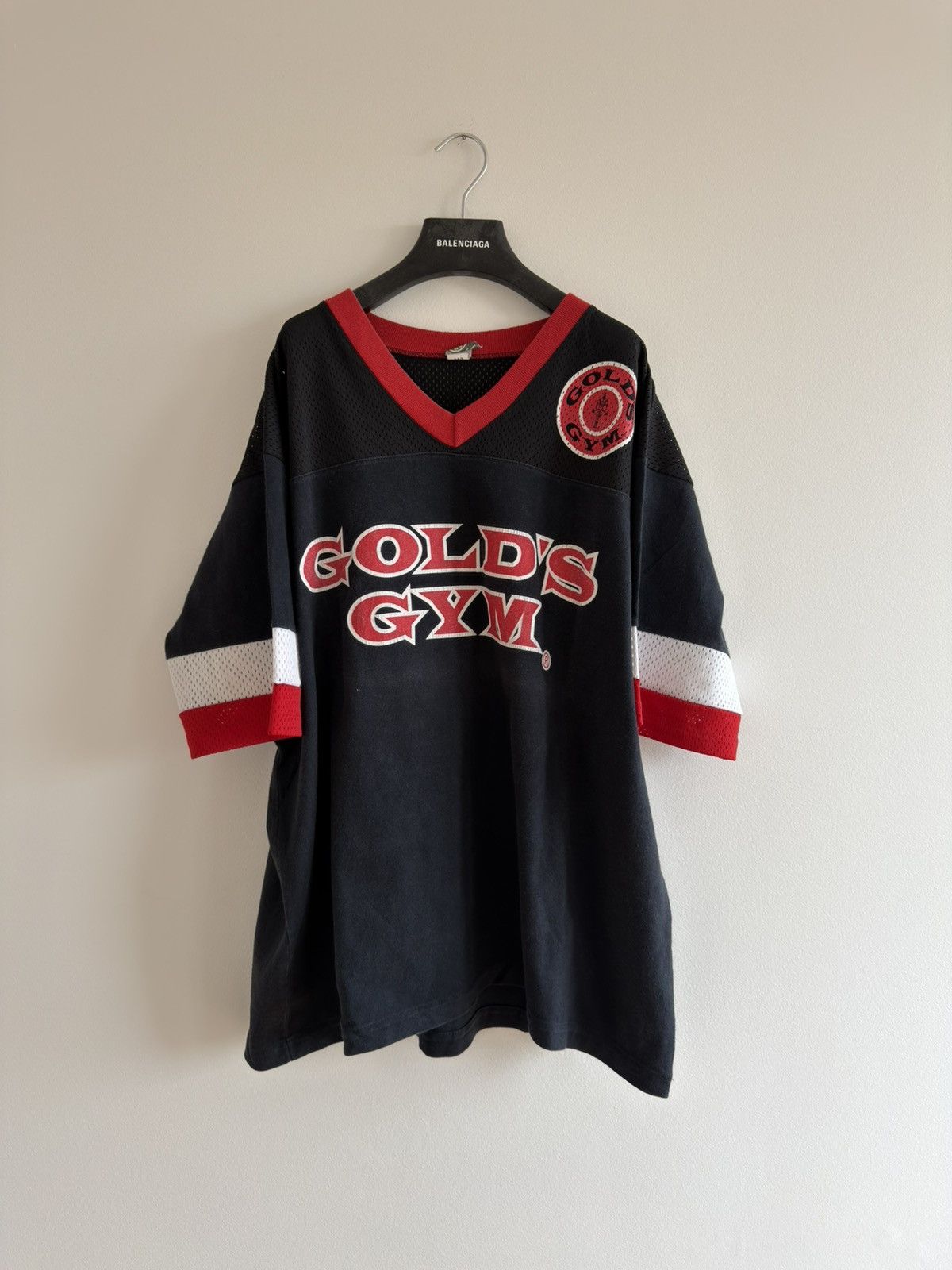 *RARE* 1997 GOLD’S GYM JERSEY FOOTBALL GYM BODYBUILDING