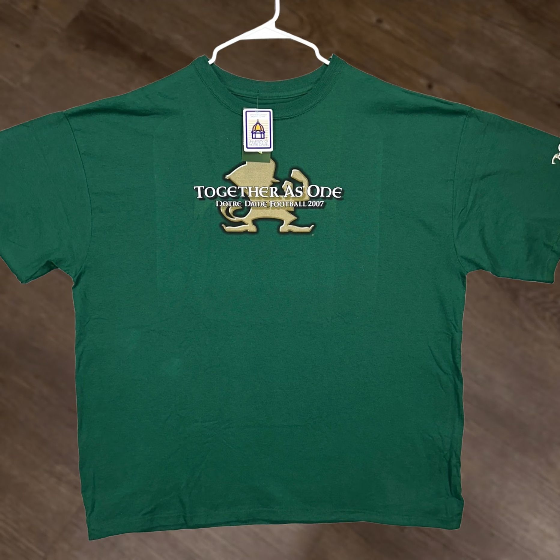 Adidas Adidas Notre Dame Mens 2XL T-Shirt 2007 Green Graphic Short Sleeve Tee NEW Size US XXL / EU 58 / 5 - 1 Thumbnail