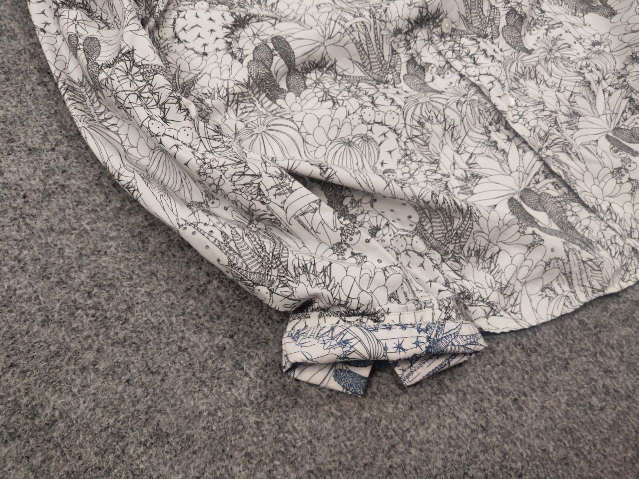 Paul Smith Paul Smith All-Over Pattern Cactus Sketch Long Sleeve Shirt Size US S / EU 44-46 / 1 - 8 Thumbnail
