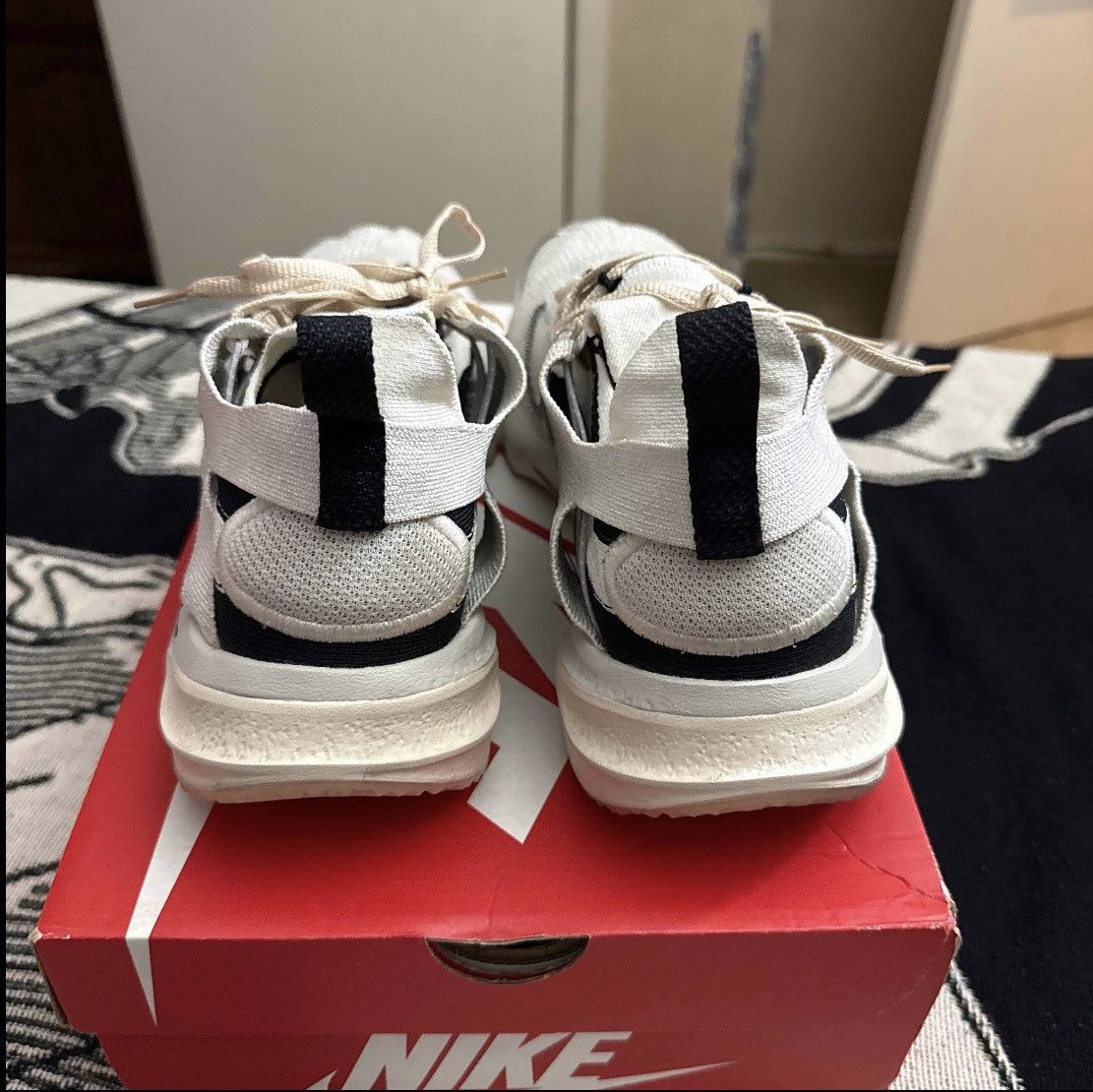 Nike Nike Spark Flyknit "Coconut Milk" Size US 10 / EU 43 - 4 Thumbnail
